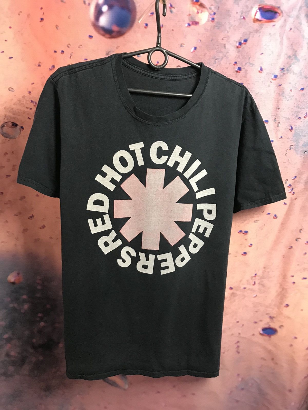 Band Tees Vintage Red Hot Chili Peppers band rock tee Size US M / EU 48-50 / 2 - 2 Thumbnail