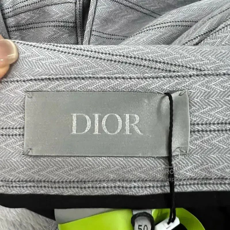Dior Dior Men's Gray Striped Summer Shorts . Size US 30 / EU 46 - 3 Thumbnail