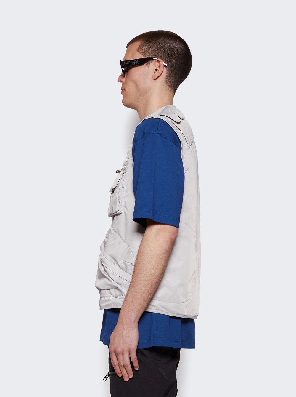 Givenchy o1mle0226 Multipocket Sleeveless Vest in Pearl Grey Size US L / EU 52-54 / 3 - 4 Thumbnail