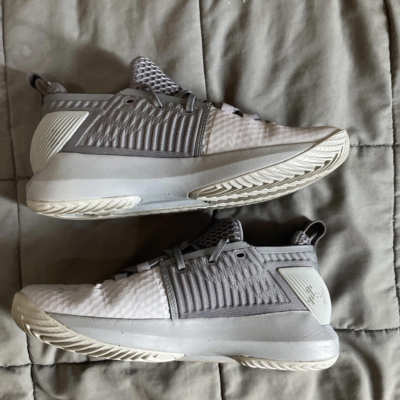 Under Armour Under Armour Unisex Drive 4 Low Gray 3000086-110 SZ 9M Size US 9 / EU 42 - 2 Thumbnail