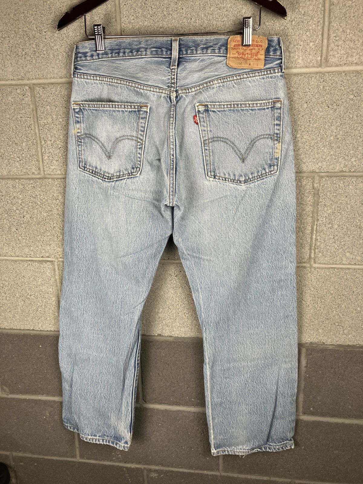Vintage Vintage Levi’s 501 Distressed Painted Jeans 33 x 29 Size US 33 - 8 Thumbnail