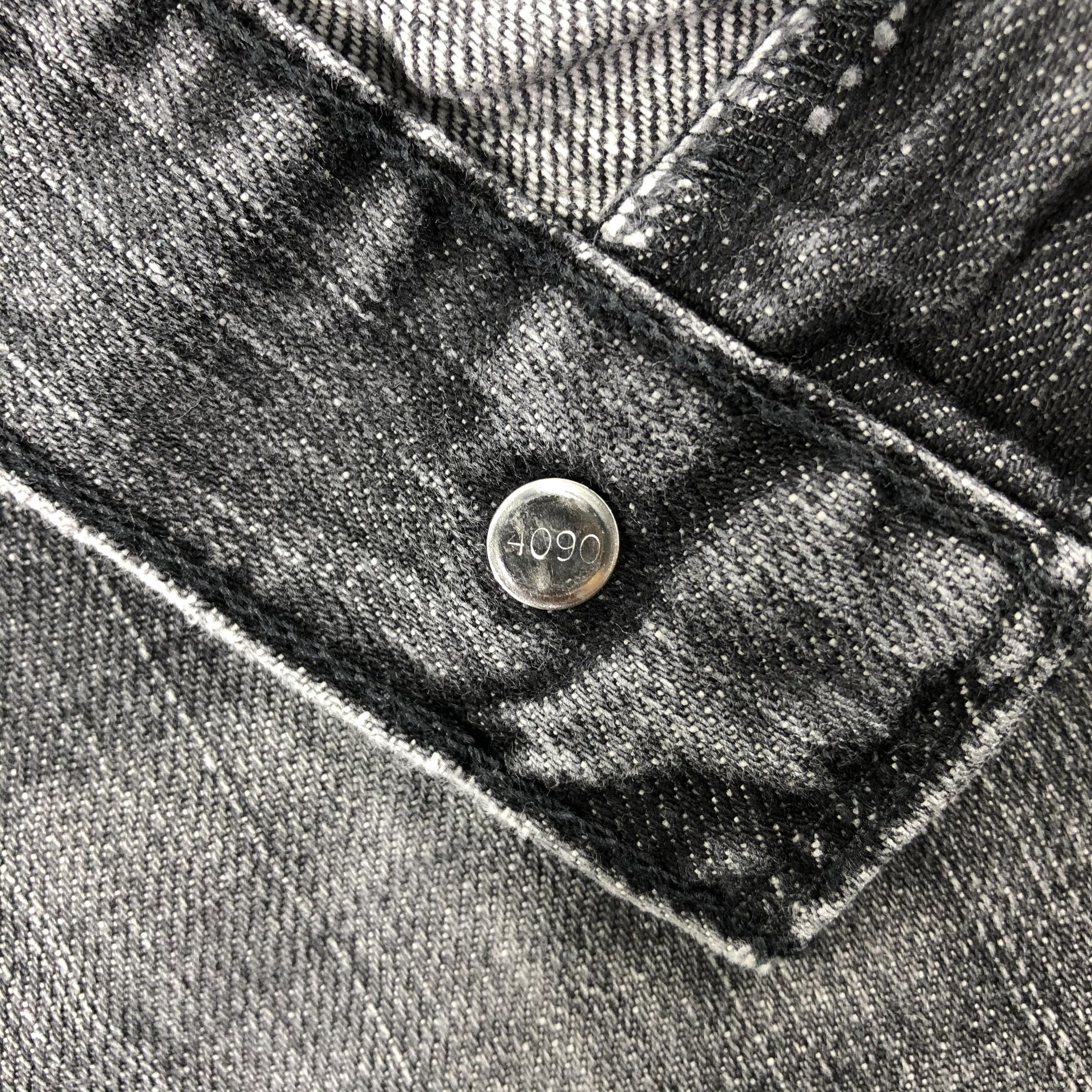 Vintage Faded Black Levis Jeans-J2490