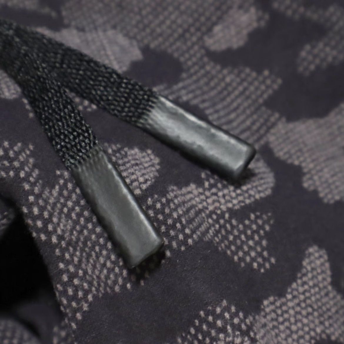 Lululemon VINTAGE Lululemon Ready to Rulu Jacquard Leggings Black Camo Women's 2 Size 26" / US 2 / IT 38 - 6 Thumbnail