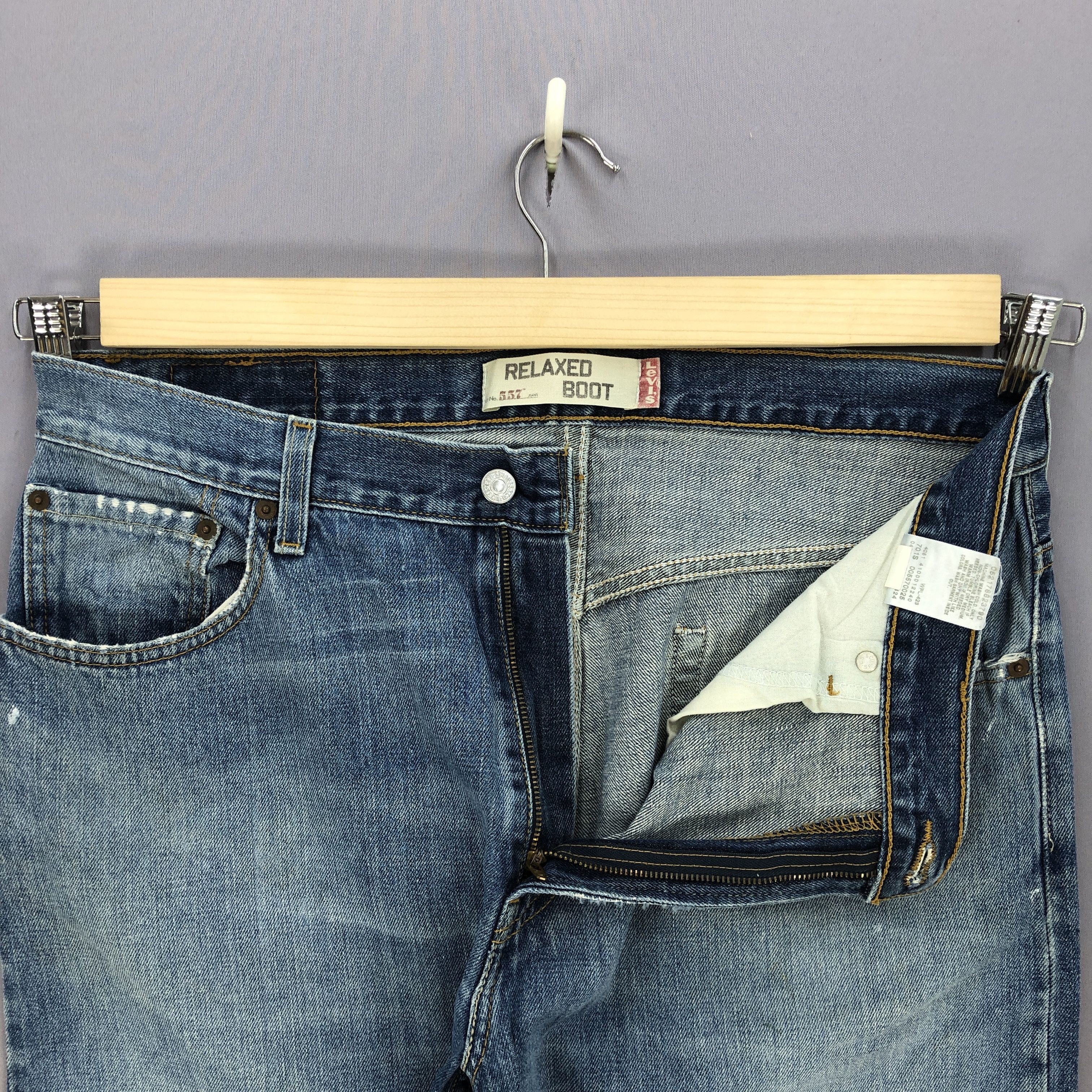 Levi's Vintage Levis 557 Bootcut Jeans Levi's Flare Wide Leg Denim Size US 34 / EU 50 - 6 Thumbnail
