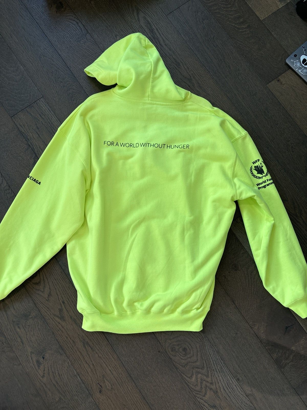 Balenciaga × Designer Balenciaga World Food Programme Hoodie Size US M / EU 48-50 / 2 - 3 Thumbnail