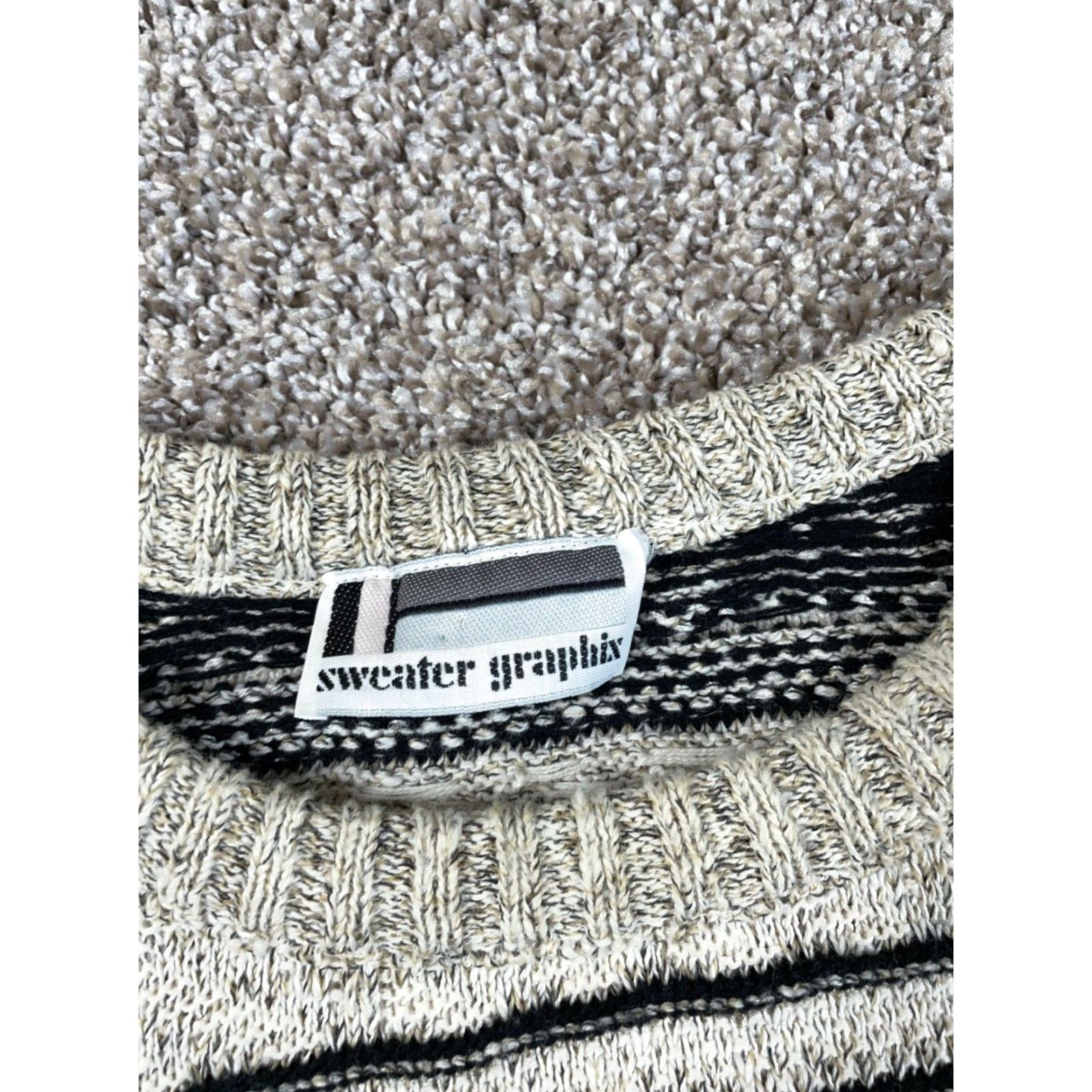 Vintage VTG Geometric Pattern Sweater Adult XL Beige Heavyweight Chunky Knit Cotton Blend Pullover Men 90s Casual Vintage Size US XL / EU 56 / 4 - 4 Thumbnail