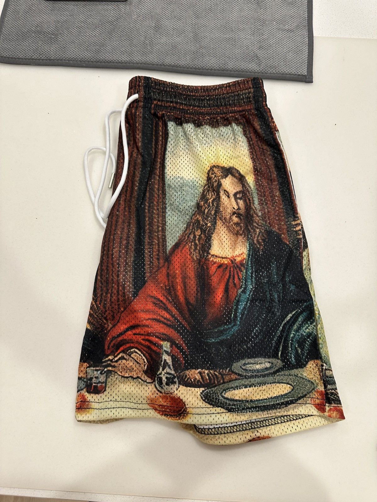 Other Jesus mesh shorts Size US 31 - 4 Thumbnail