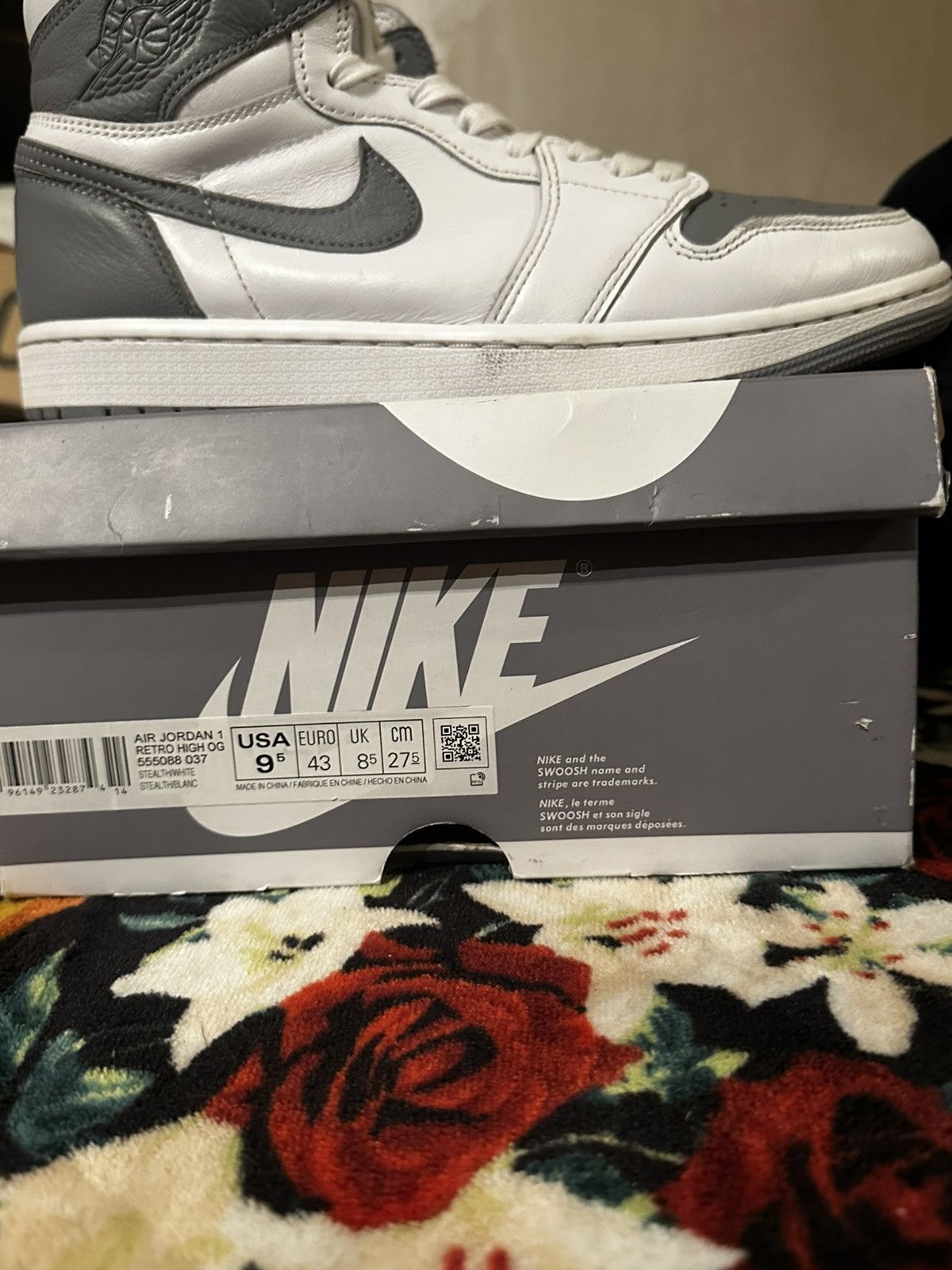 Nike Air Jordan 1 Retro High OG ‘Stealth’ Size US 9.5 / EU 42-43 - 5 Thumbnail