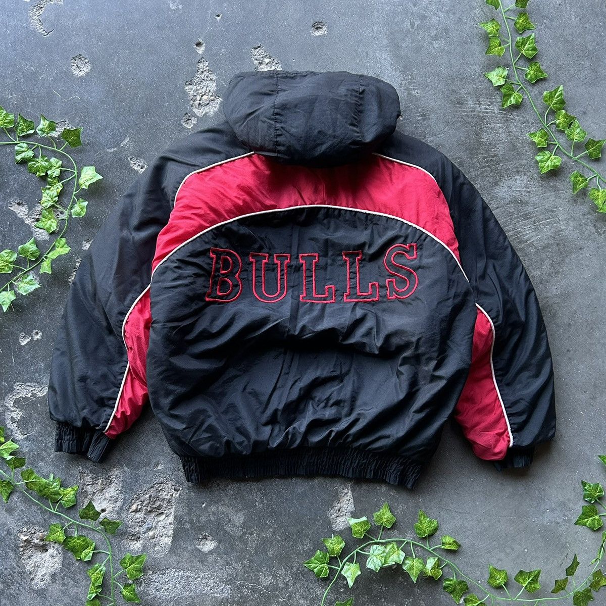 Vintage bulls starter jacket sale