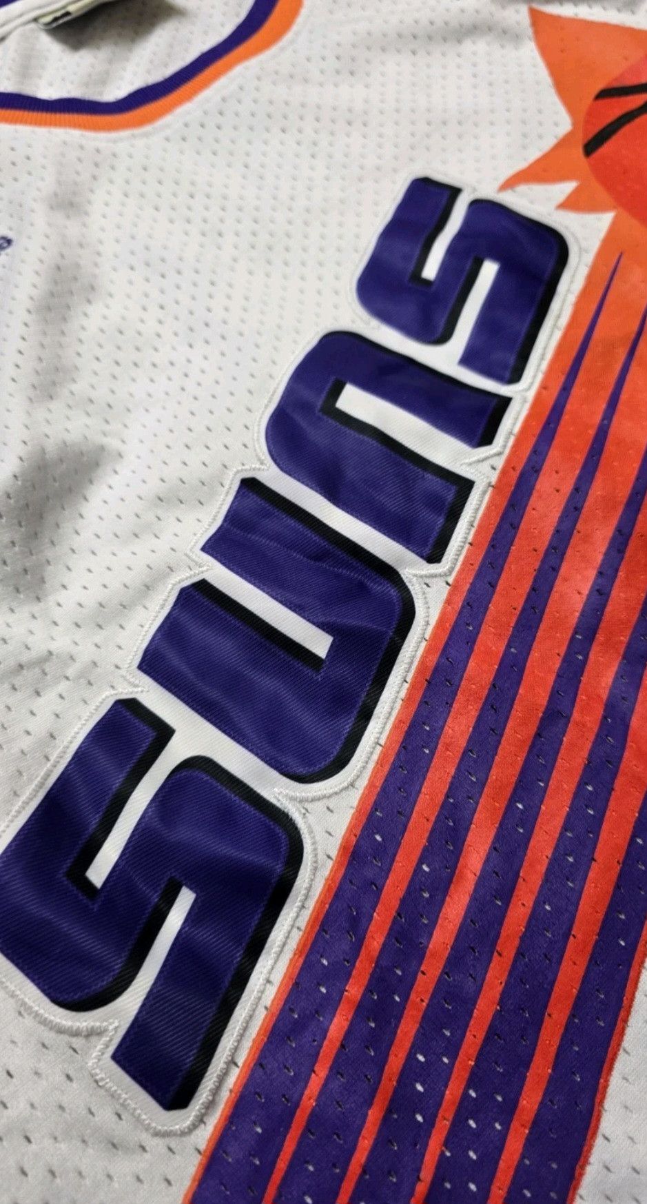Adidas Phoenix Suns Charles Barkley #34 White Basketball Jersey Size US L / EU 52-54 / 3 - 11 Thumbnail