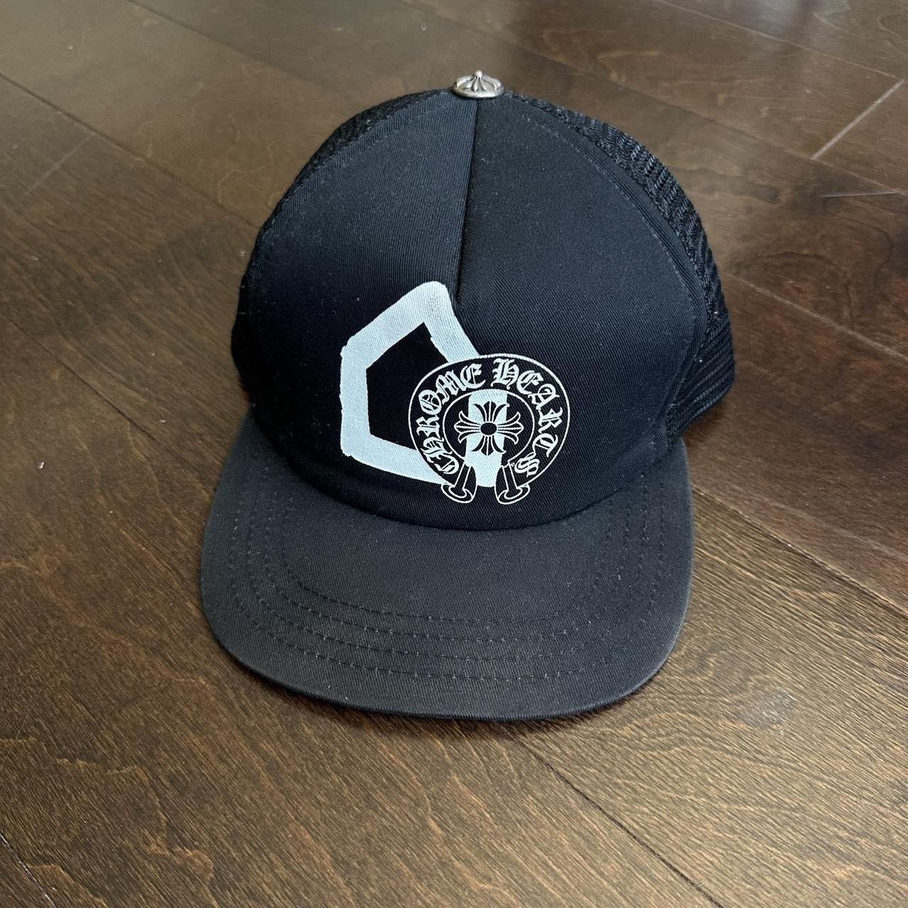 CHROME HEARTS×Dover Street Marketコラボキャップ Chrome Hearts Dover Street Market Trucker Hat | Grailed