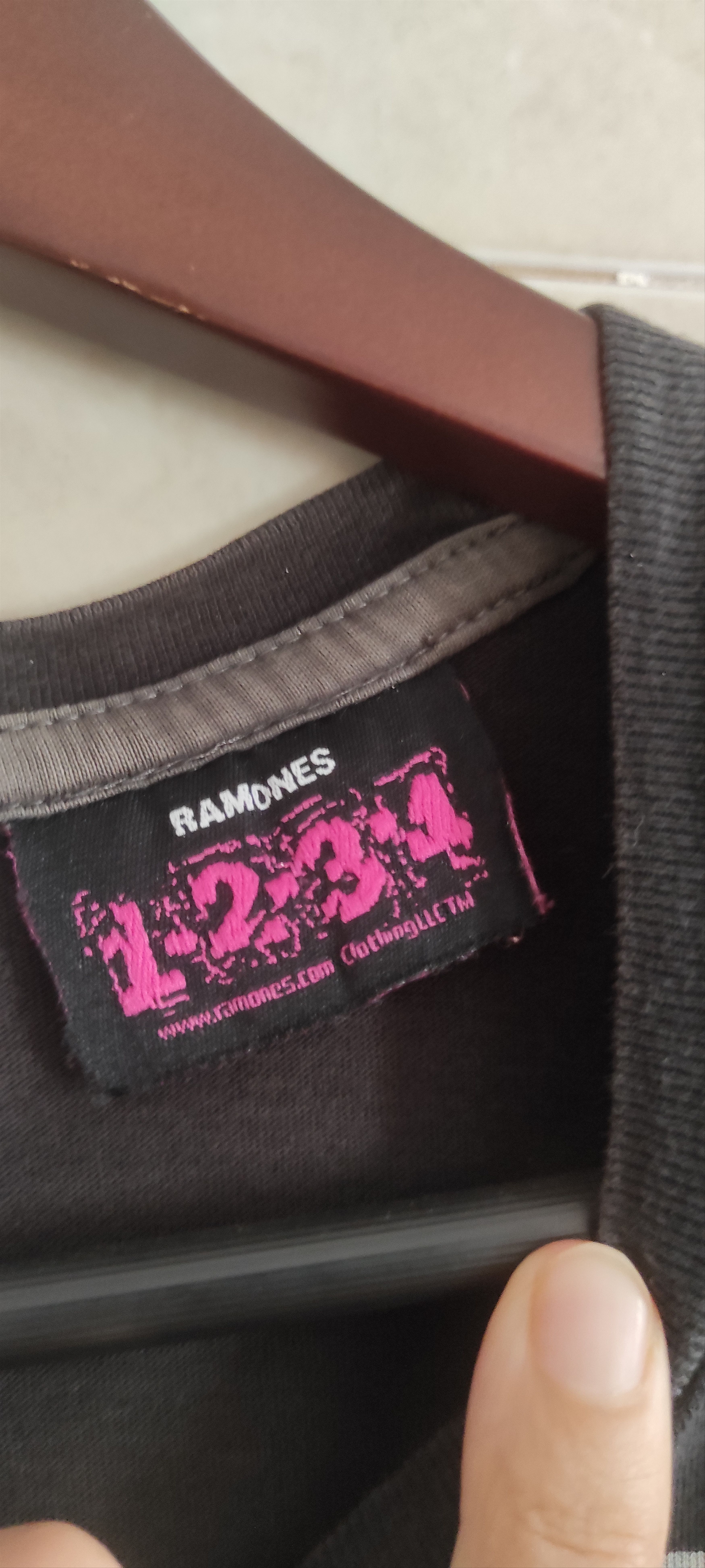 Springfield × Vintage VTG Ramones 1234 Adult Graphic Short Sleeve Band Shirt Logo Size US M / EU 48-50 / 2 - 6 Thumbnail