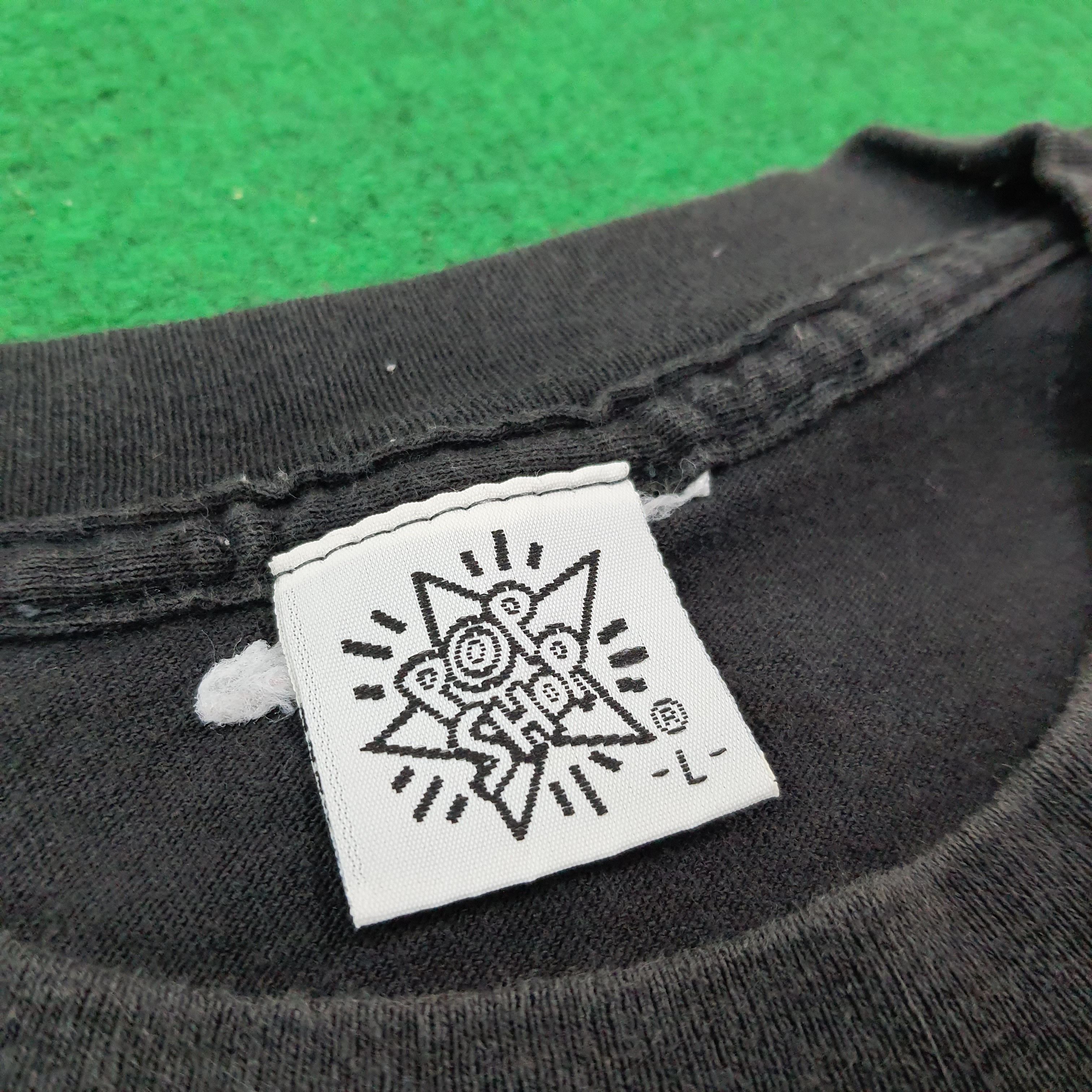 Keith Haring Vintage Keith Haring Streetwear Skateboards Tshirt C223N25 Size US L / EU 52-54 / 3 - 5 Thumbnail