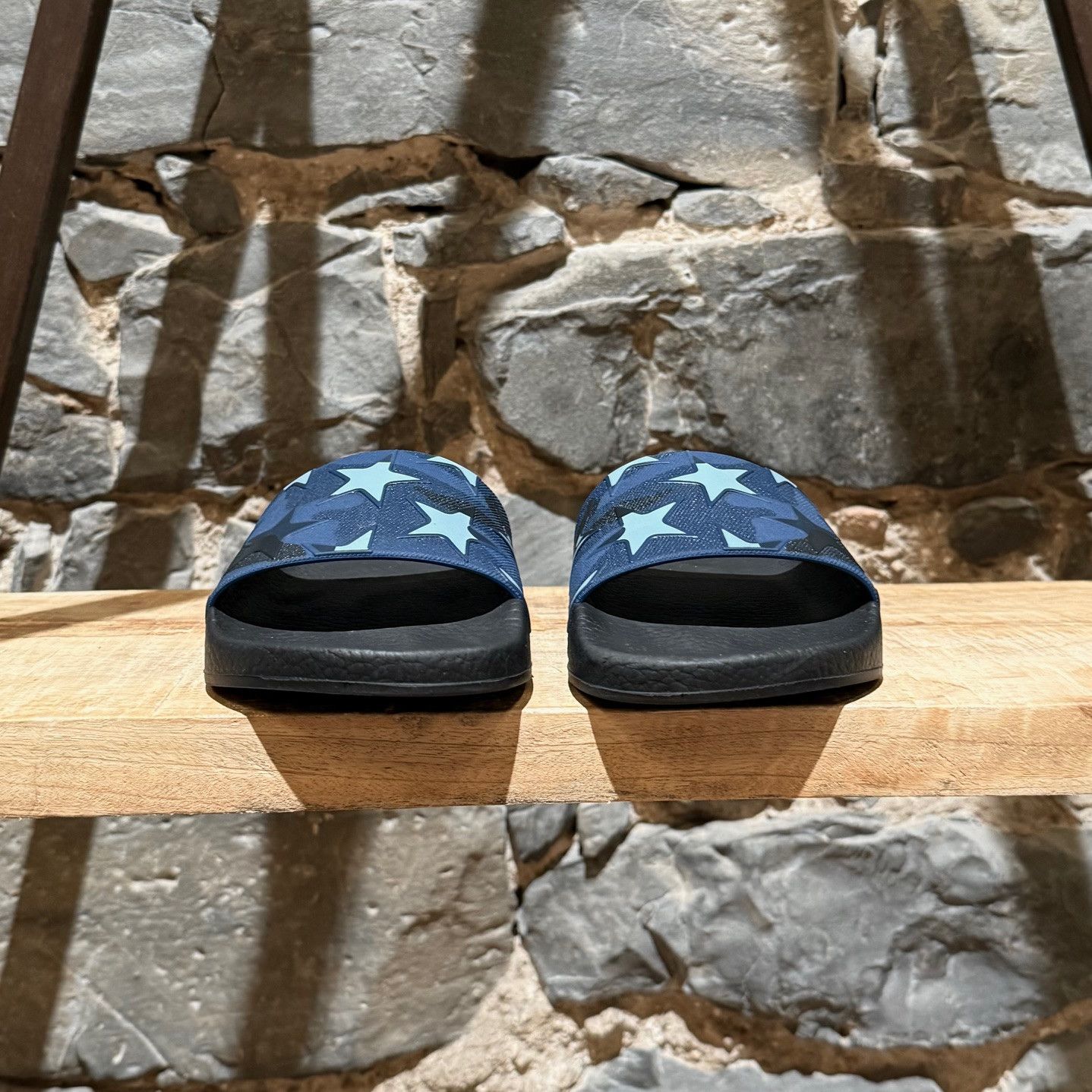 Valentino Valentino Blue Camo Star Rubber Slides Size US 6 / IT 36 - 3 Thumbnail