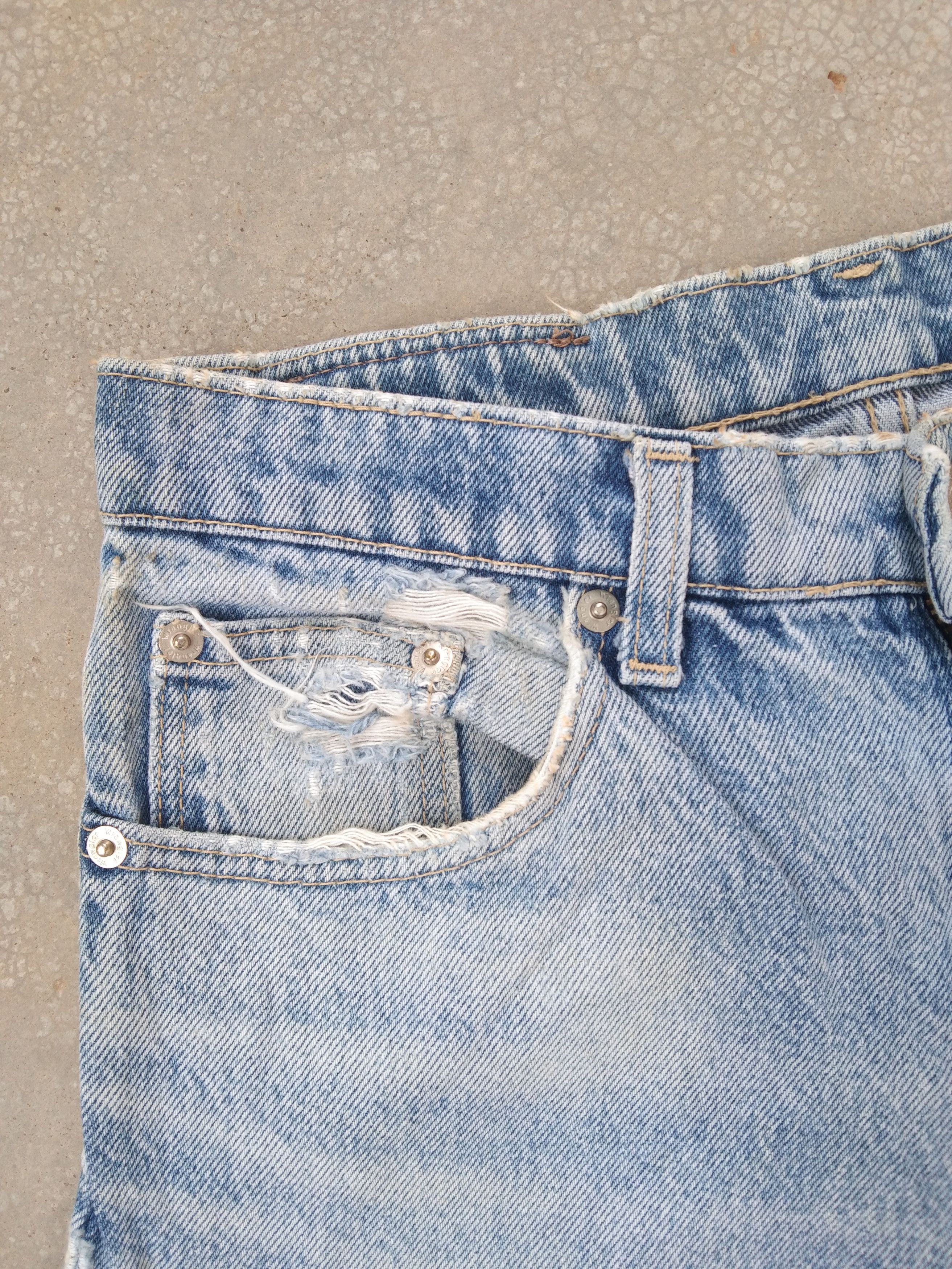 Japanese Brand Vintage Wrangler USA Distressed Jeans 27x30 Size US 27 - 7 Thumbnail