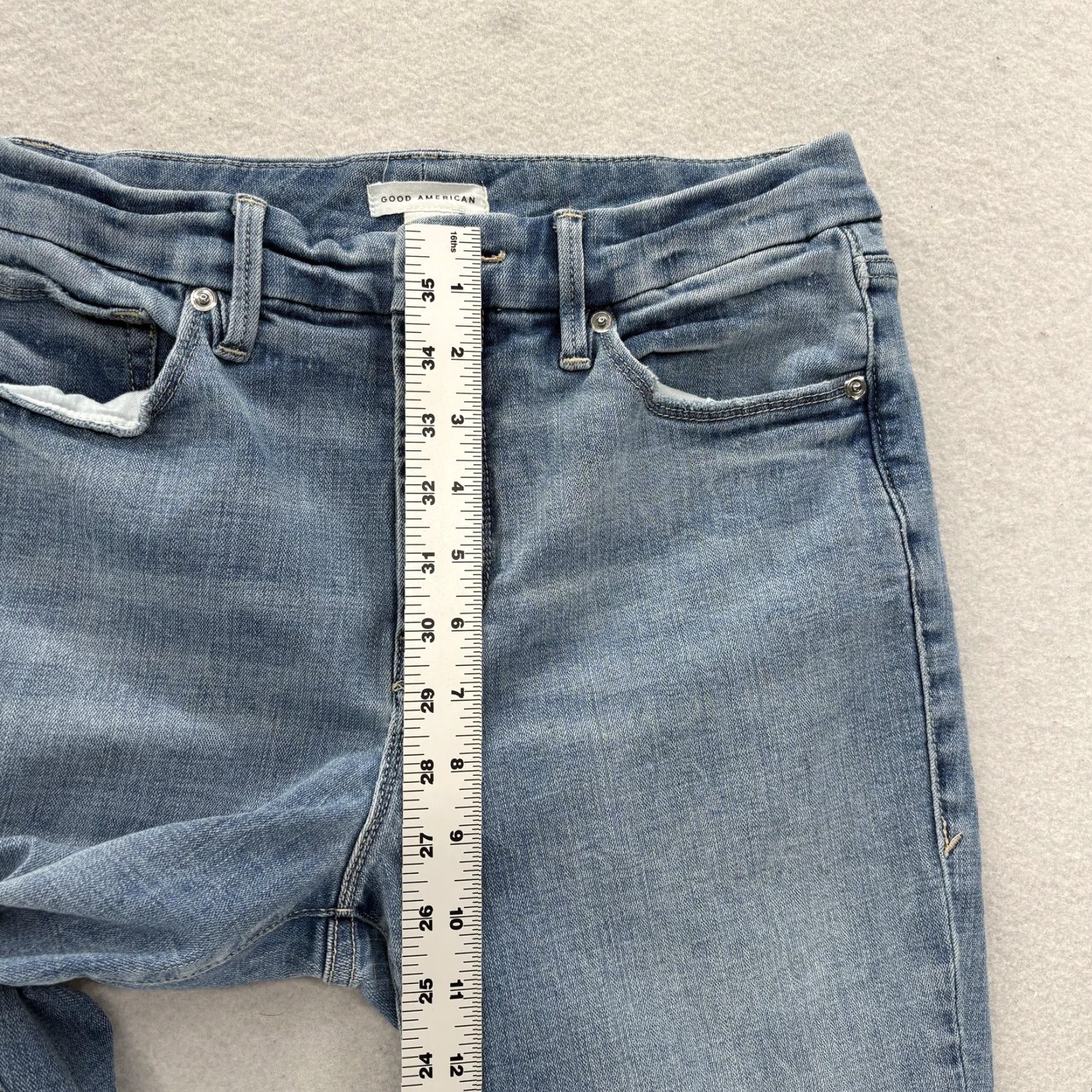 Good American Good American Jeans Womens 8 Skinny Blue Medium Distressed Fringe Hem Rise Mid 8.5-10.5 Inseam 28 Pockets Cotton Blend Denim Zip 5-Pocket Womens Size 30" / US 8 / IT 44 - 7 Thumbnail