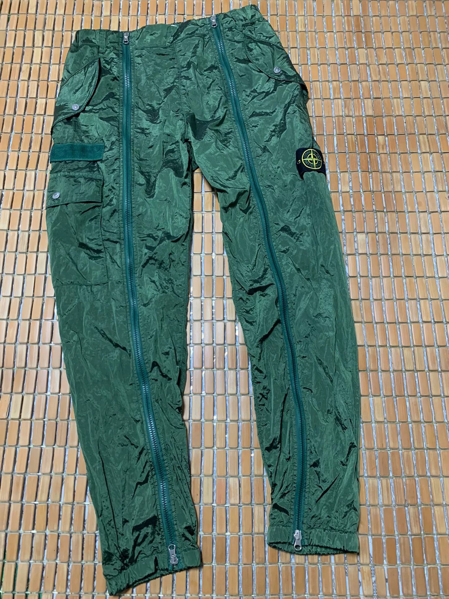 Stone Island Stone Island Metal Nylon Cargo Parachute Pants Size US 32 / EU 48 - 1 Thumbnail