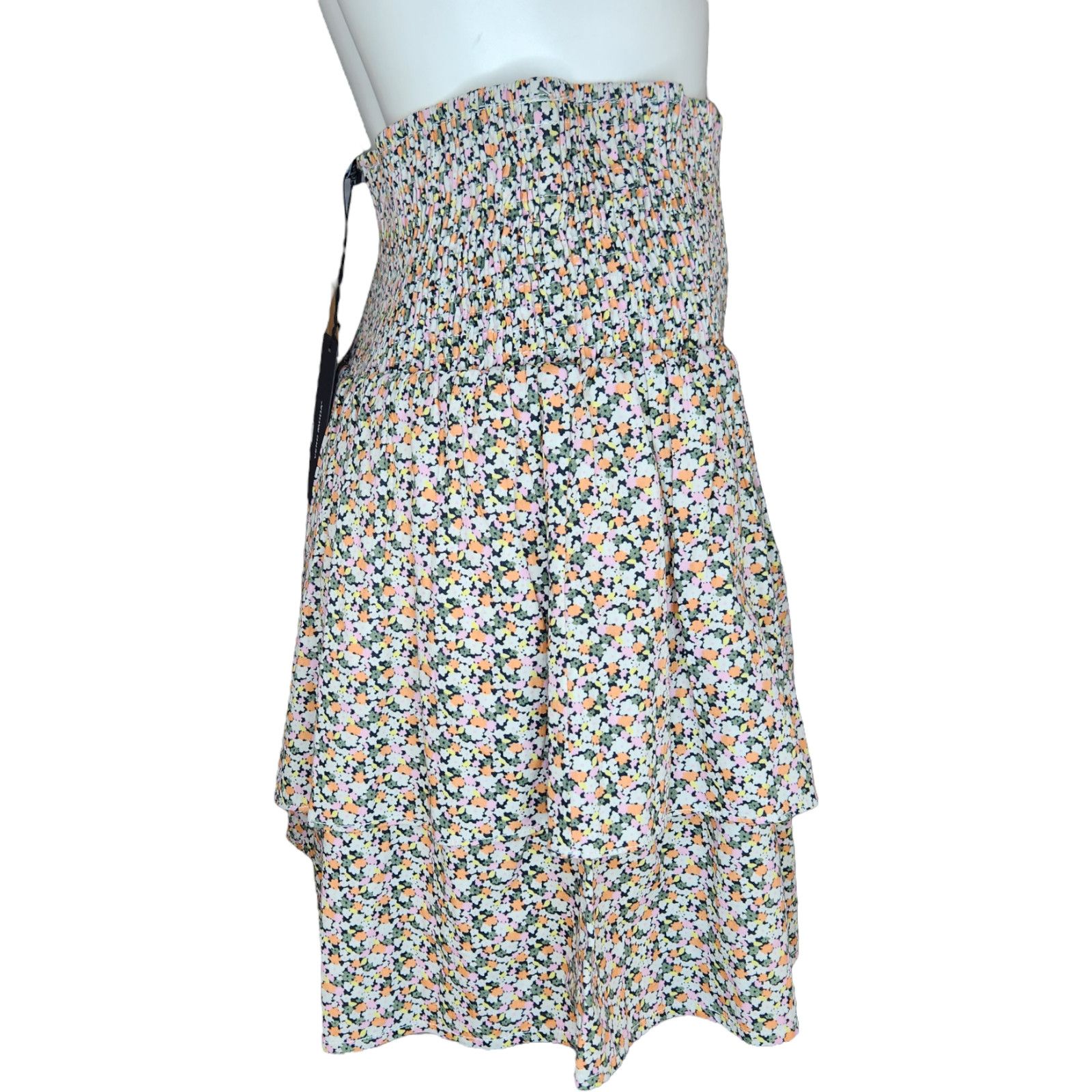 Other Vero Moda Womens Small Lykke Floral Short Skirt Smocked Size 26" / US 2 / IT 38 - 6 Thumbnail