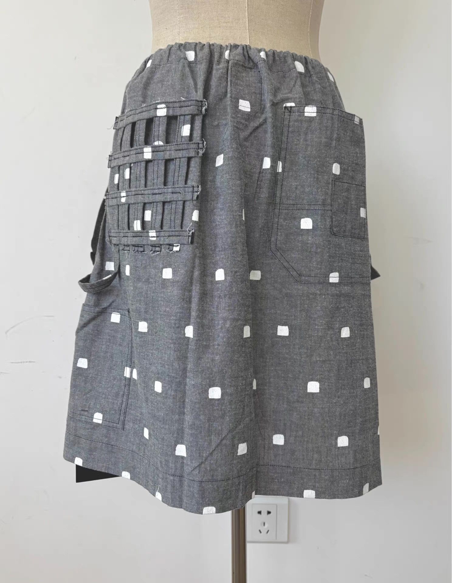 Bernhard Willhelm Bernhard Willhelm 15AW Unisex Grey Polka Dot Skirt Ｑ21 Size 28" / US 6 / IT 42 - 6 Thumbnail