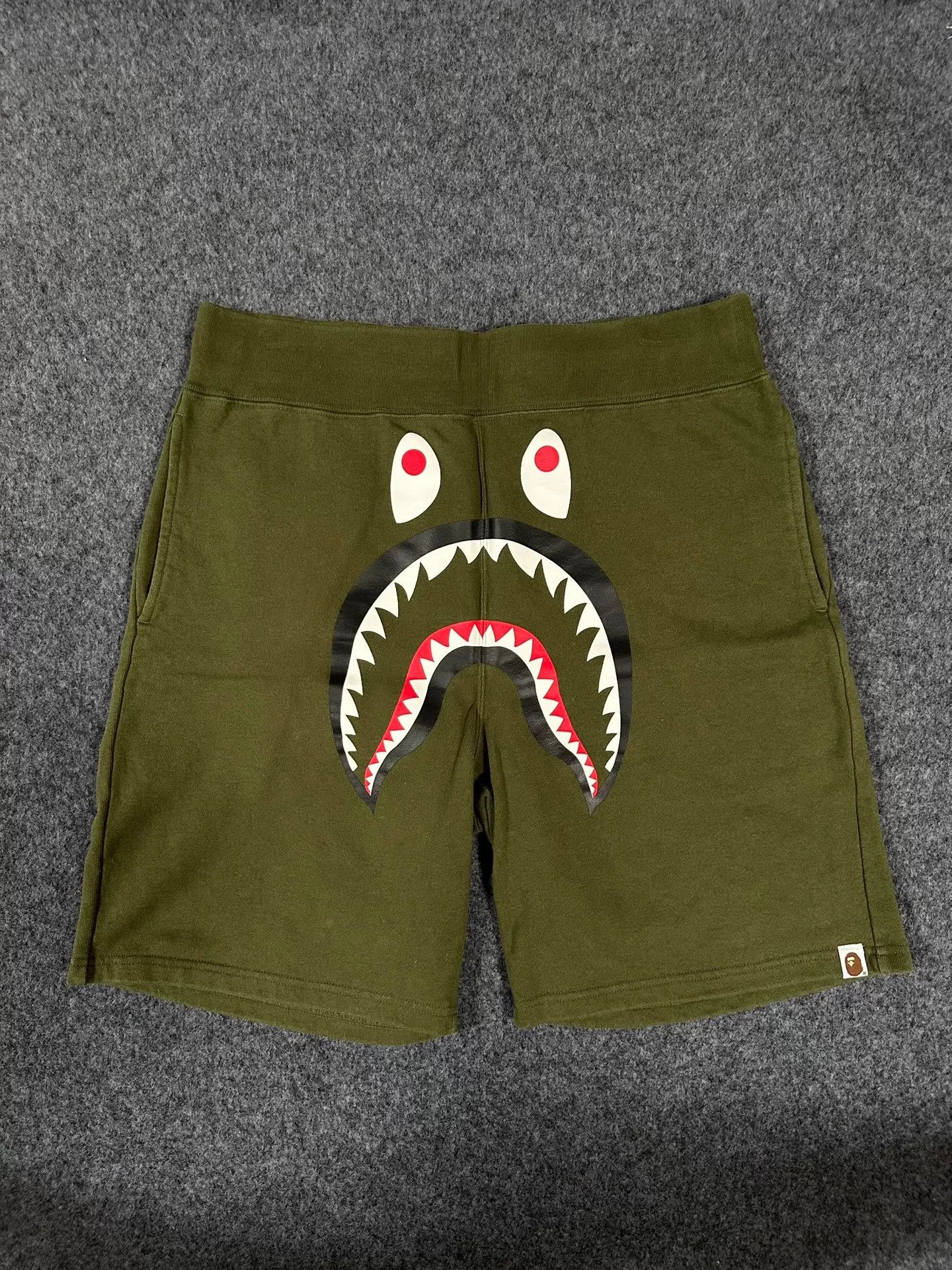 Bape Bape Multi Shark Shorts Designer Size US 36 / EU 52 - 1 Thumbnail