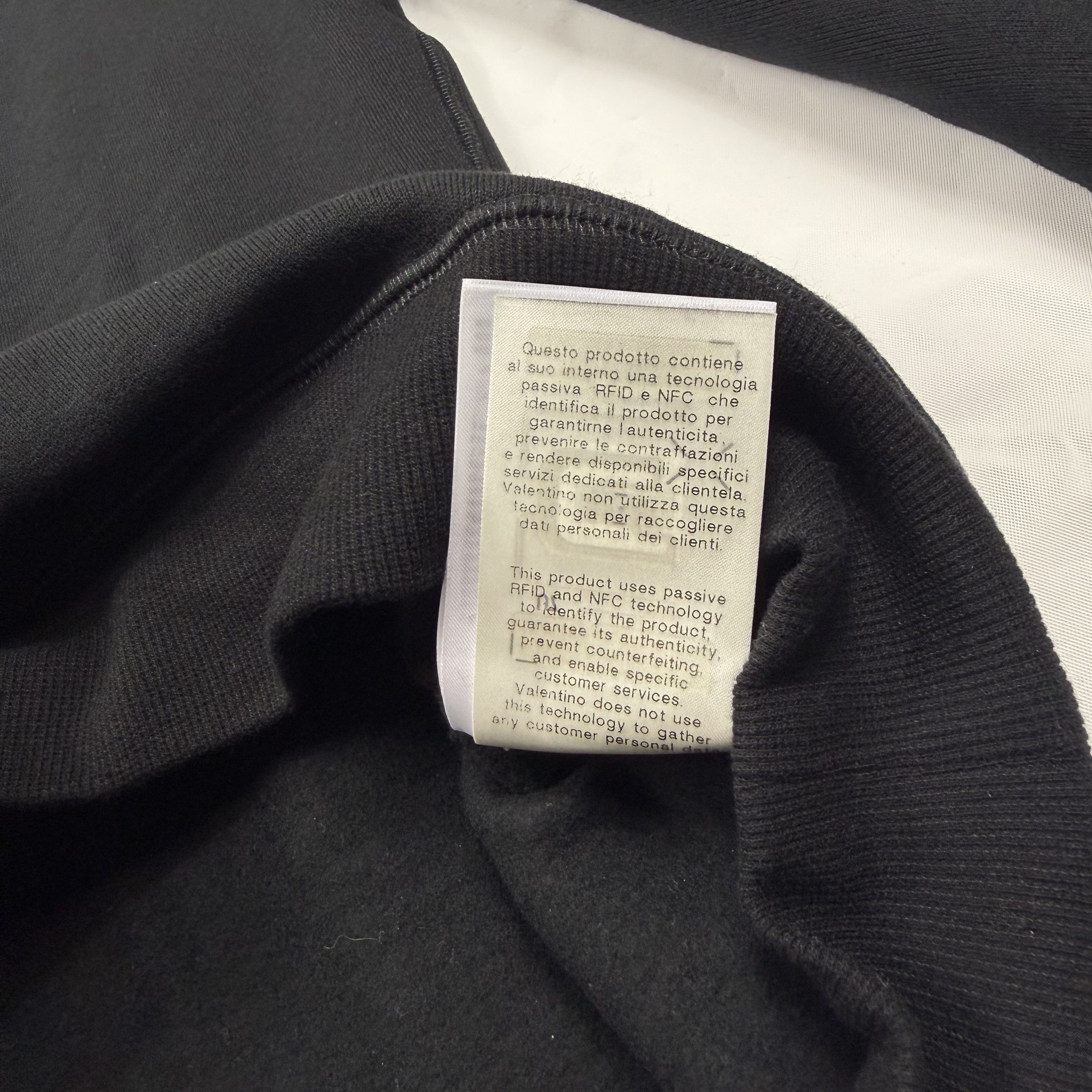 Valentino Valentino Mens Black Crewneck Sweatshirt Maison Patch NEW Size US XL / EU 56 / 4 - 9 Thumbnail