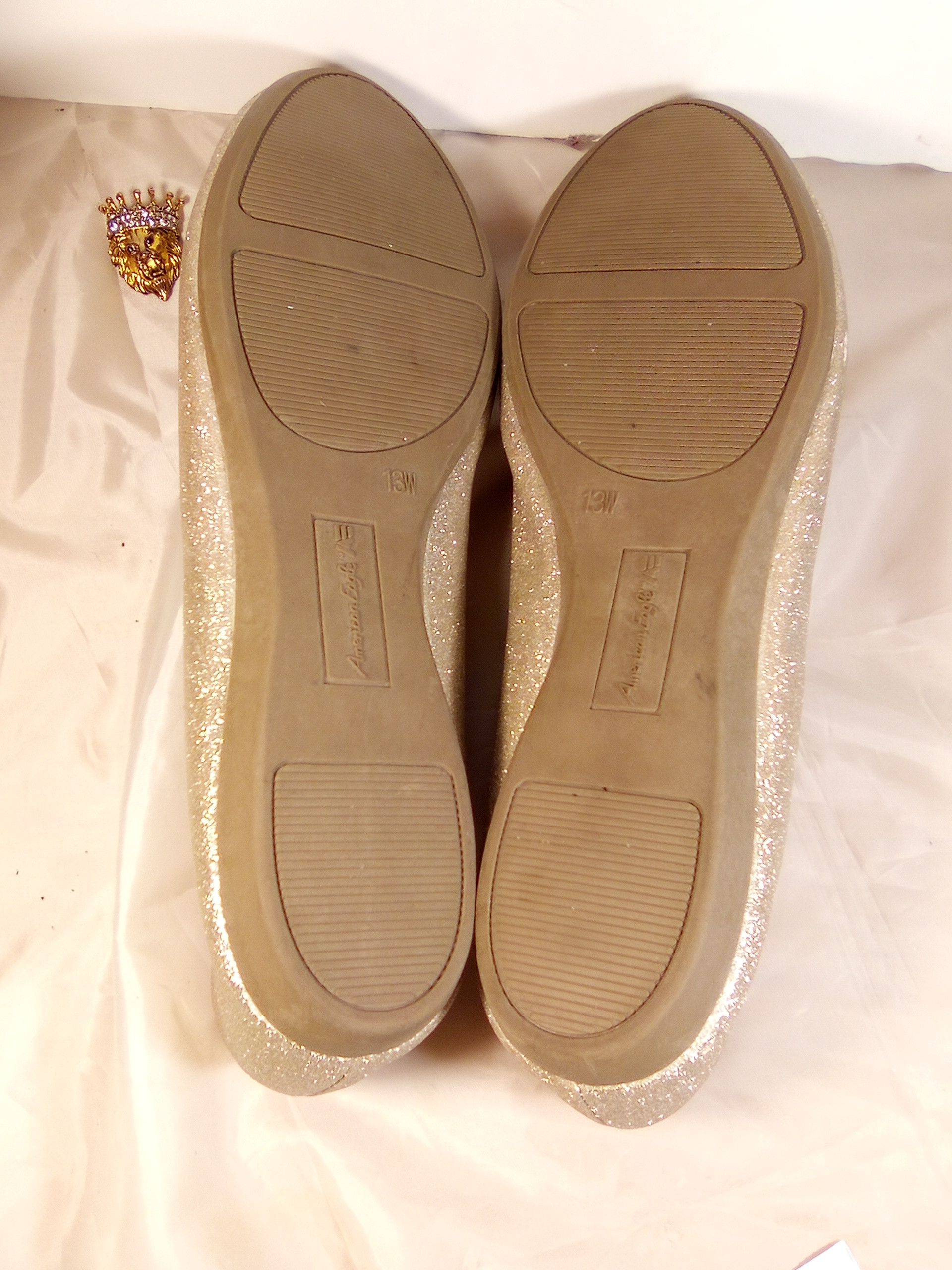 American Eagle Outfitters AMERICAN EAGLE GOLDEN FLATS SZ 13 FASHION CASUAL SHOE Size US 11.5 / IT 41.5 - 9 Thumbnail