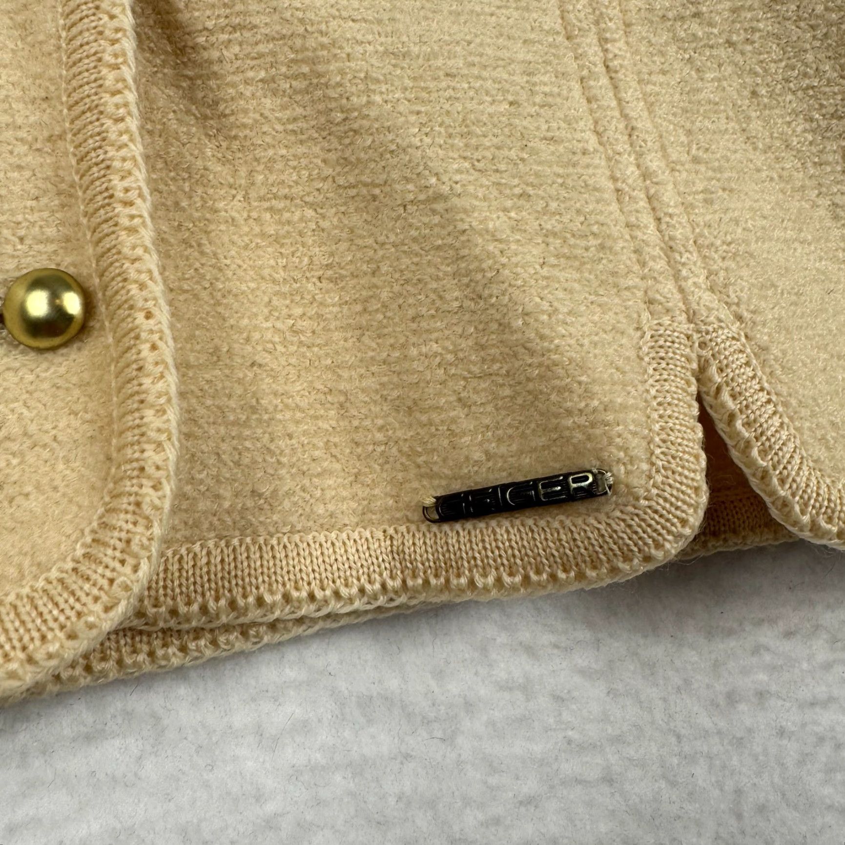 Vintage VINTAGE Geiger Tyrol Coat Blazer Wool 100% Beige Gold Button Austria 1980s Size M / US 6-8 / IT 42-44 - 2 Thumbnail