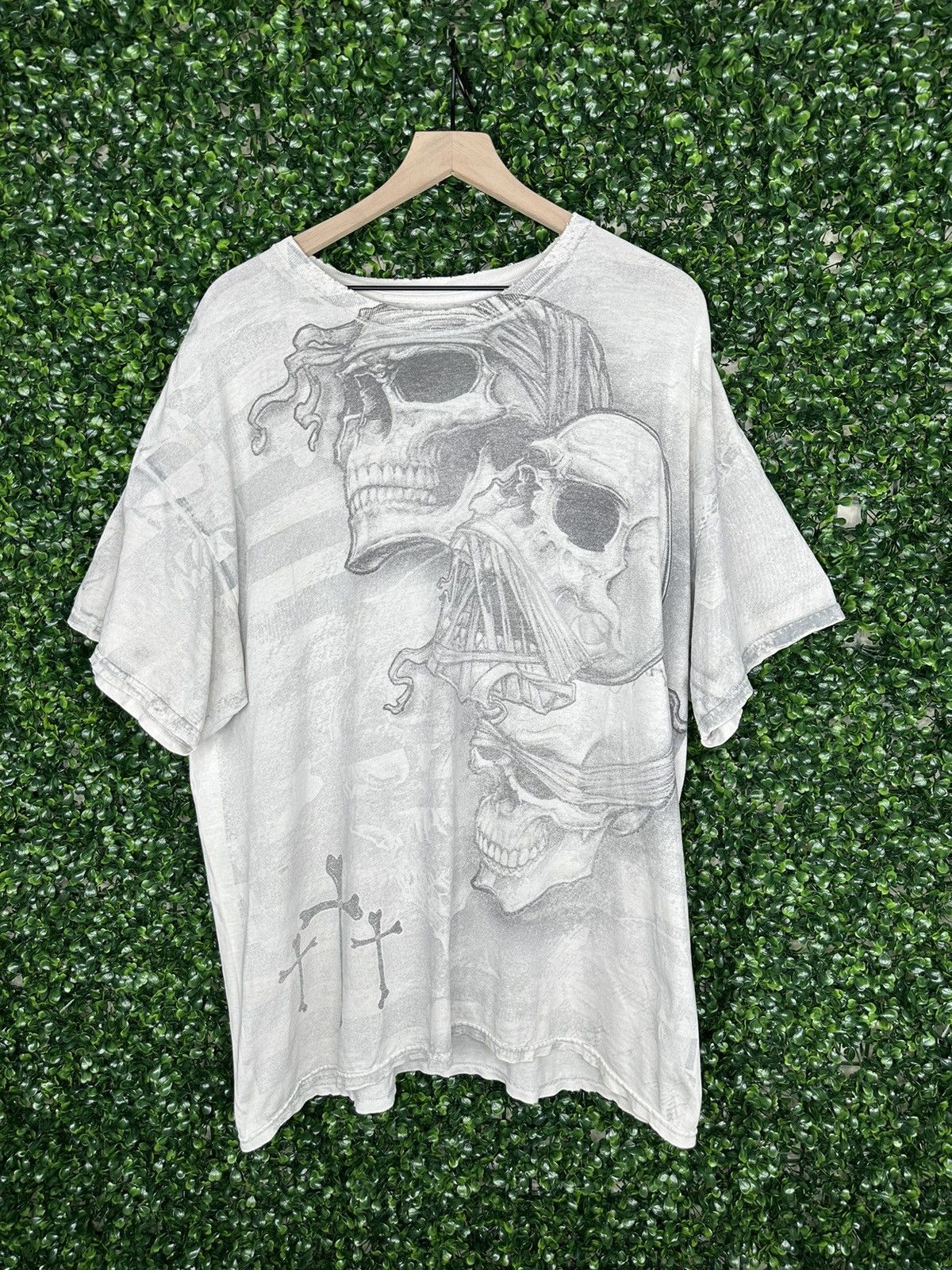 image of Affliction x Tapout Distressed Mma Elite Grail Grunge Y2K Tee in White, Men's (Size XL)