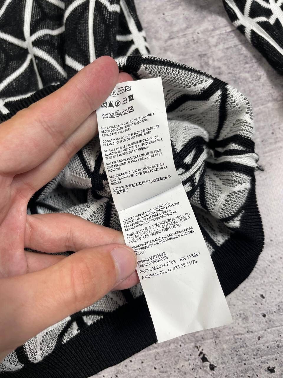 Versace Vintage Versace Collection V Neck Logo Sweater Y2K Size US L / EU 52-54 / 3 - 8 Thumbnail