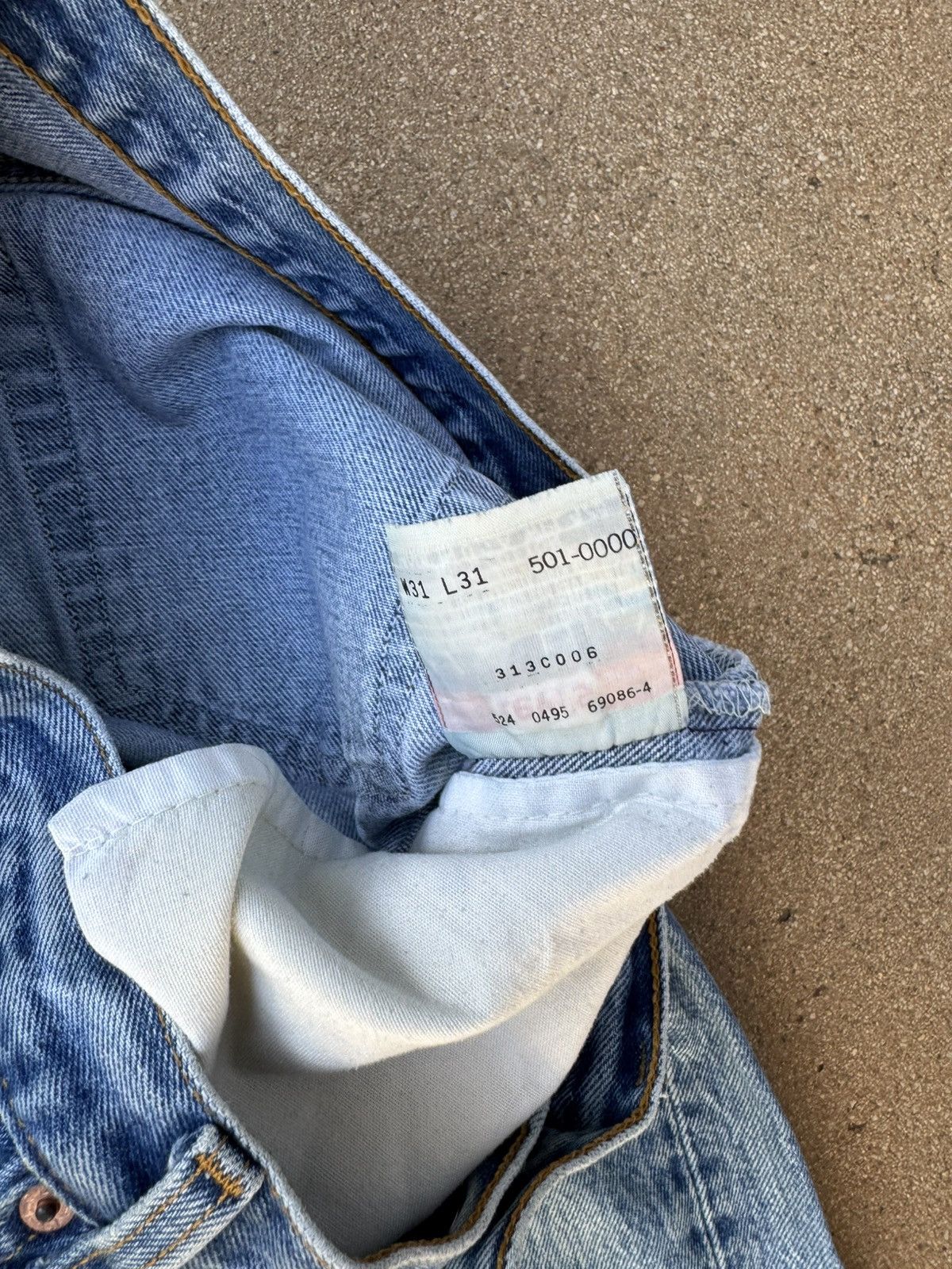 Levi's × Vintage Vtg 90’s Levi’s 501xx Buttonfly Straight Faded Jeans 29x27 Size US 29 - 7 Thumbnail
