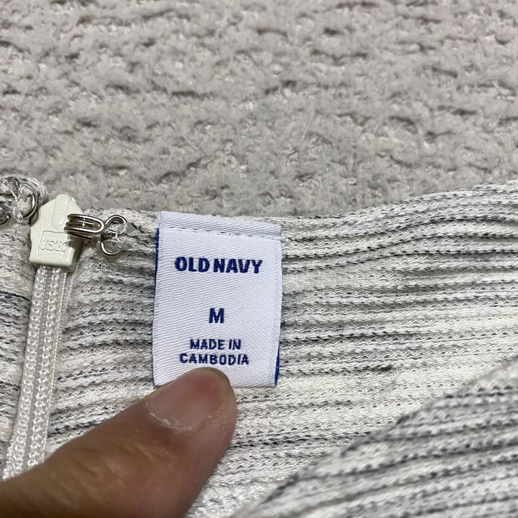 Old Navy NWT Old Navy Dress Womens Medium Gray Knit 3/4 Bell Sleeve Pullover Midi New Size M / US 6-8 / IT 42-44 - 3 Thumbnail