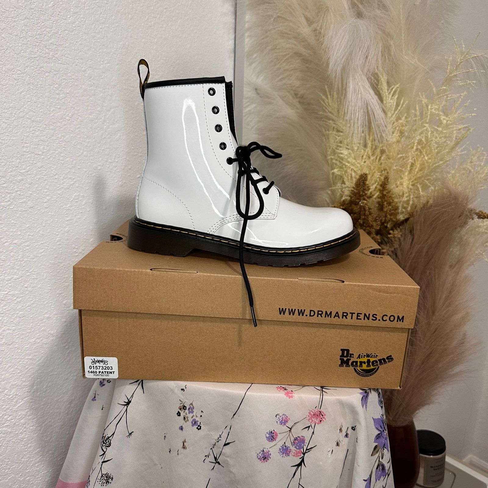 Dr. Martens Dr. Martens Patent Lamper White Combat Boots Size 7 Womens Size US 7 / IT 37 - 1 Thumbnail