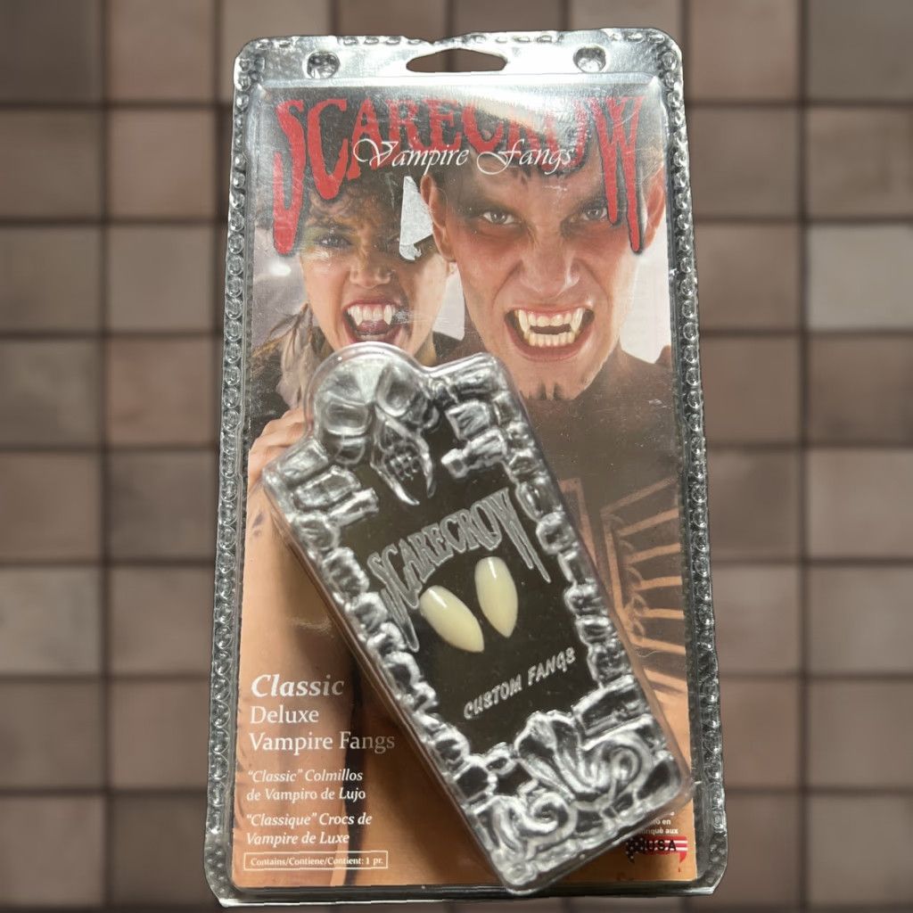Vintage VINTAGE Scarecrow Vampire Fangs Halloween Cosplay Costume Unisex Adult One Size White Size ONE SIZE - 1 Thumbnail