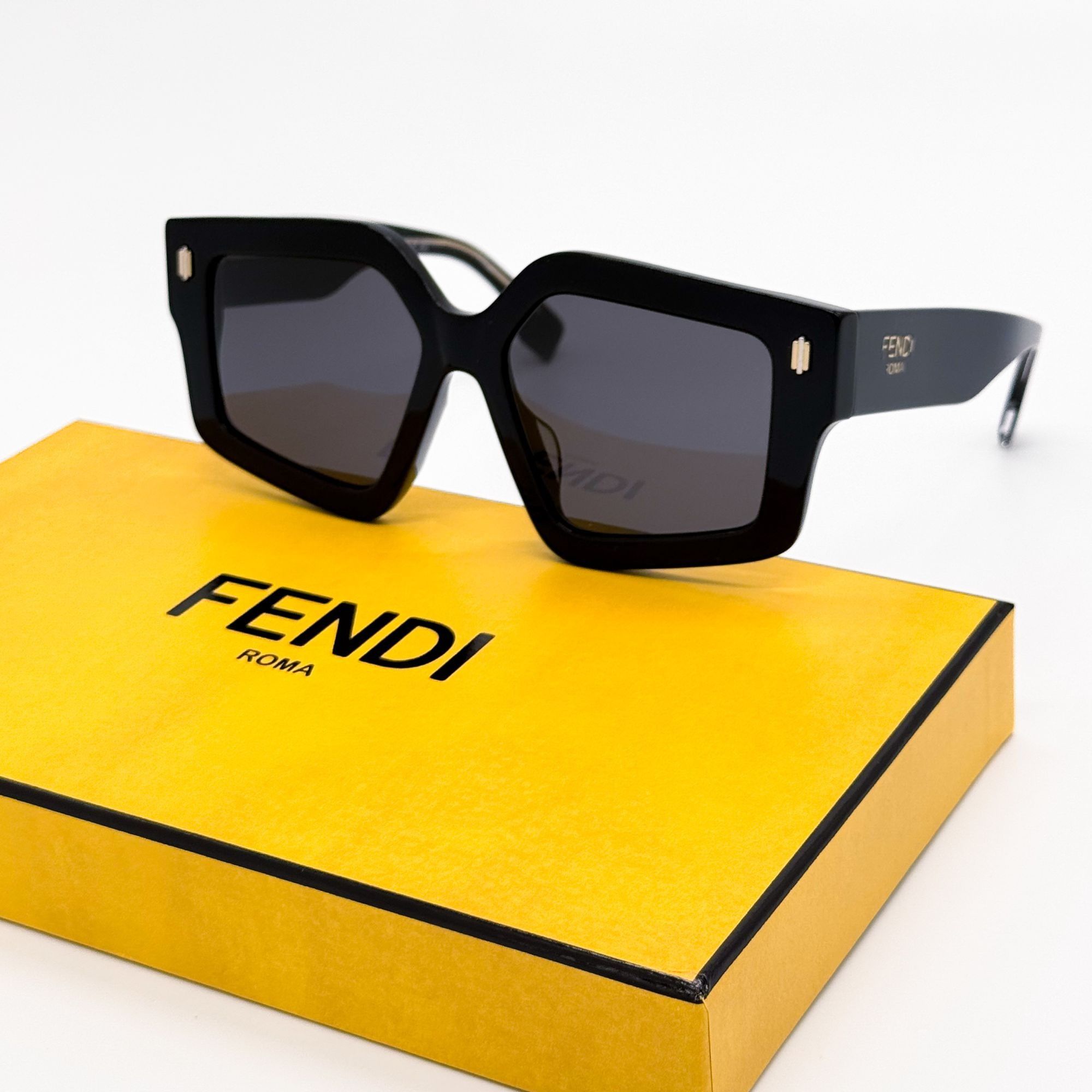 NEW FE40162F 01A GEOMETRIC WOMEN SUNGLASSES FENDI