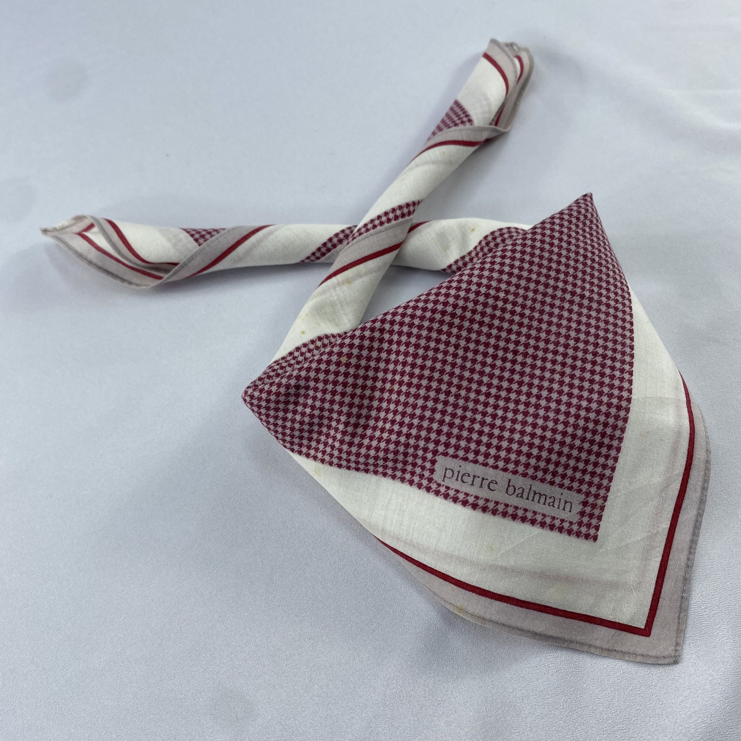 Pierre Balmain Pierre Balmain Handkerchief / Bandana / Neckerchief C867 Size ONE SIZE - 1 Thumbnail