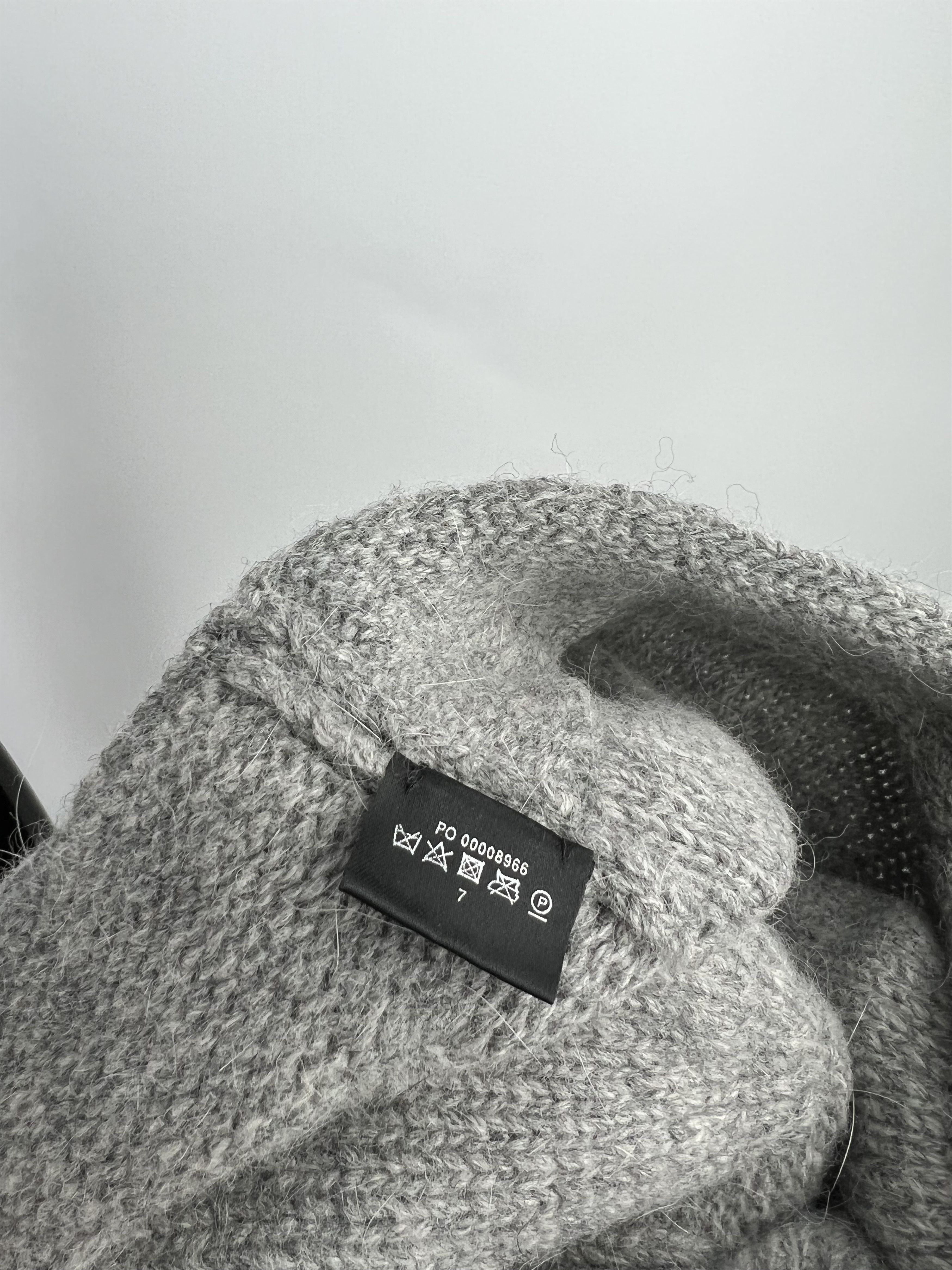 Other Roeckl Lambs Wool Angora Knitted Gloves and Hat Set One Size Size ONE SIZE - 8 Thumbnail