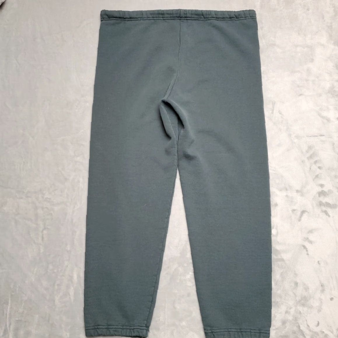 Vintage VINTAGE Russell Athletic Sweat Pants Mens L Green 50/50 Cotton Blend Made in USA Sweatpants Mens L Green 50/50 Cotton Blend USA Rush? Size US 33 - 7 Thumbnail