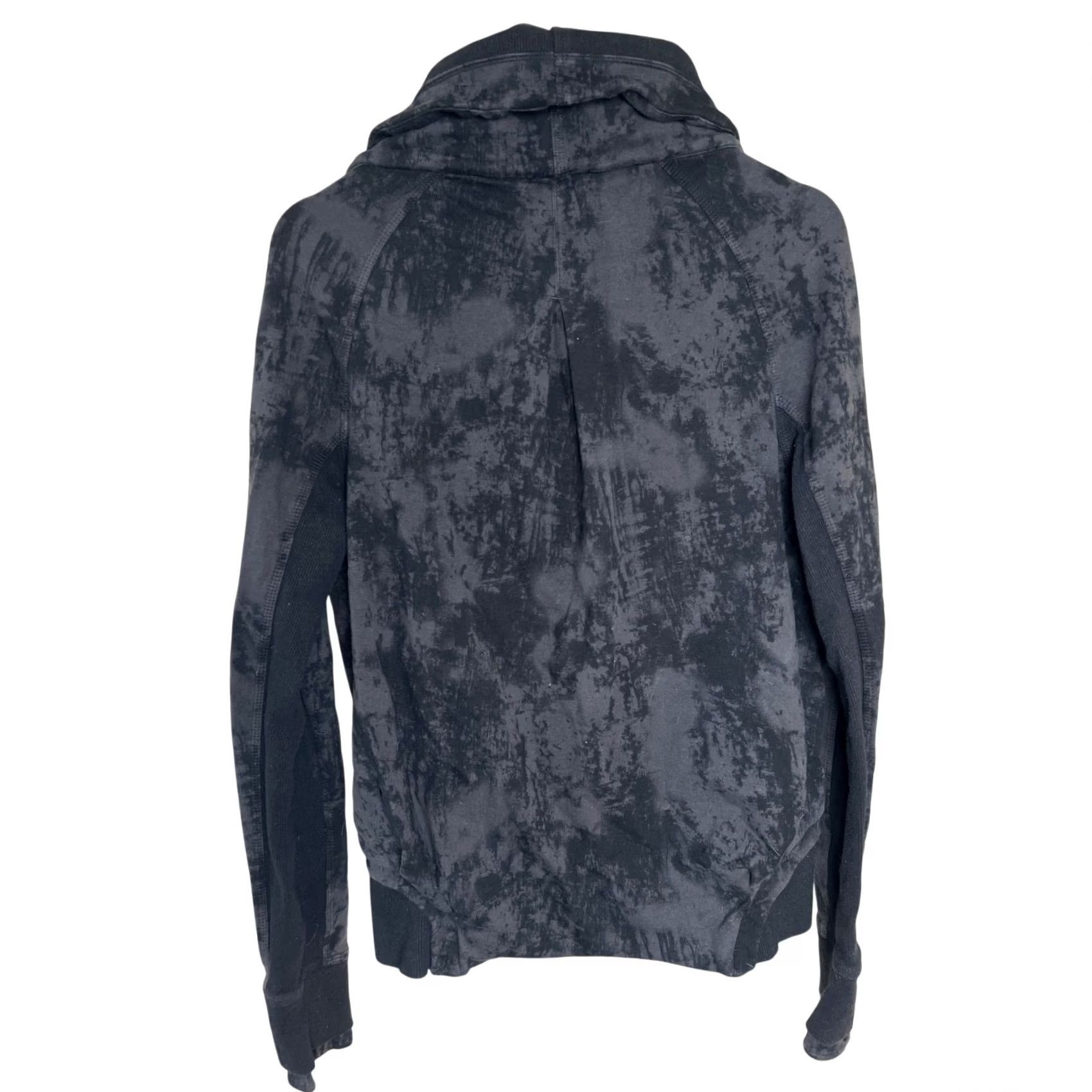 Lululemon Lululemon Jacket Size 10 Sea Bed Black Deep Coal To Class Womens Size L / US 10 / IT 46 - 2 Thumbnail