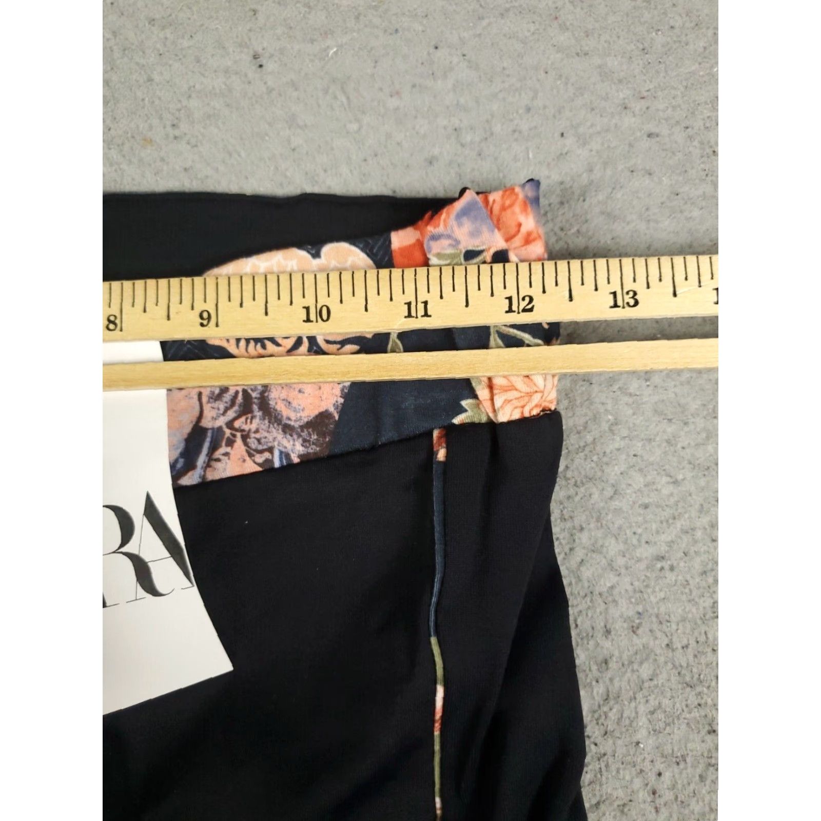 Zara Zara Pants Womens Size Medium Black Floral Accents Yoga Stretch Leggings Ladies Size 32" / US 10 / IT 46 - 3 Thumbnail