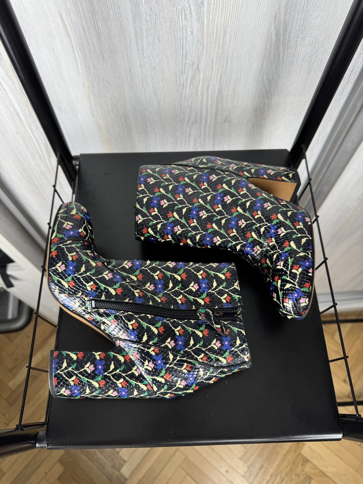 Marc Jacobs Marc Jacobs Cora Snake Floral Ankle Boots Size 36 (US6) Size US 6 / IT 36 - 8 Thumbnail
