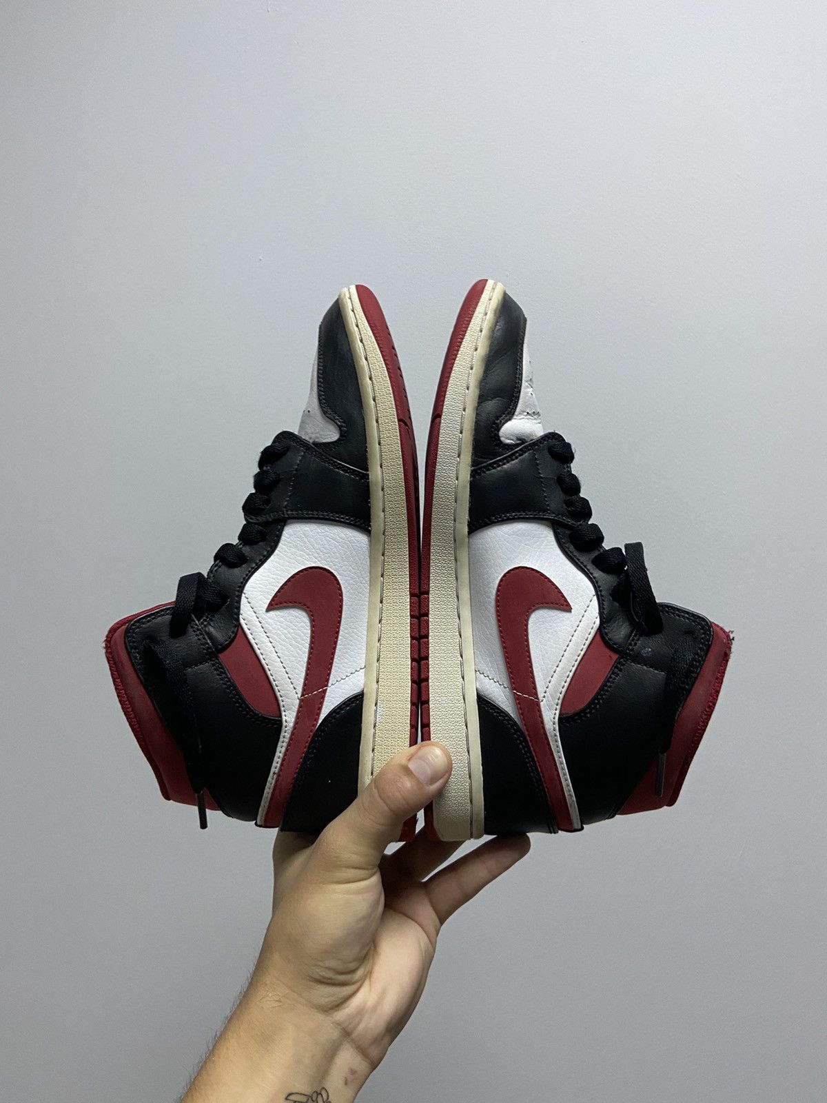 Jordan Brand × Nike × Vintage Air Jordan Nike Retro High 1 Vintage Shoes Y2K Size US 8.5 / EU 41-42 - 9 Thumbnail