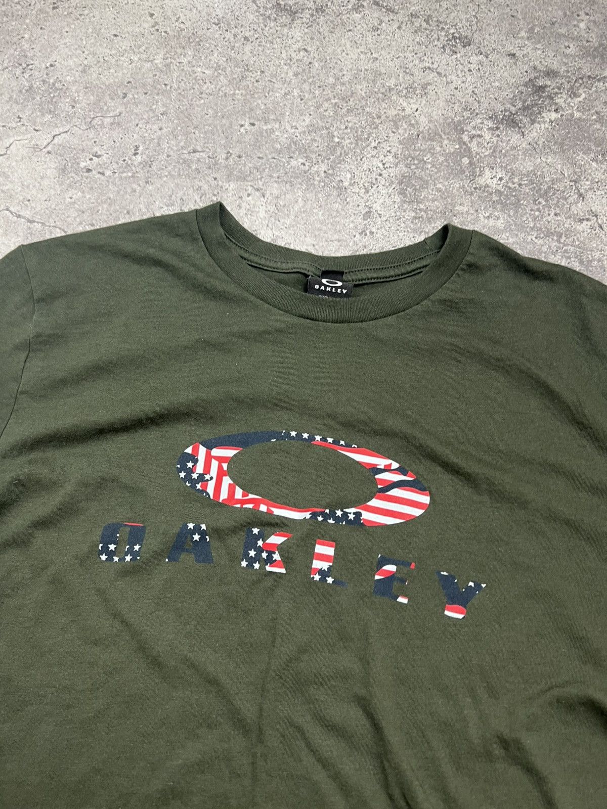 Oakley × Vintage Oakley Software Vintage USA Flag T-Shirt Tee 90s Size US S / EU 44-46 / 1 - 5 Thumbnail