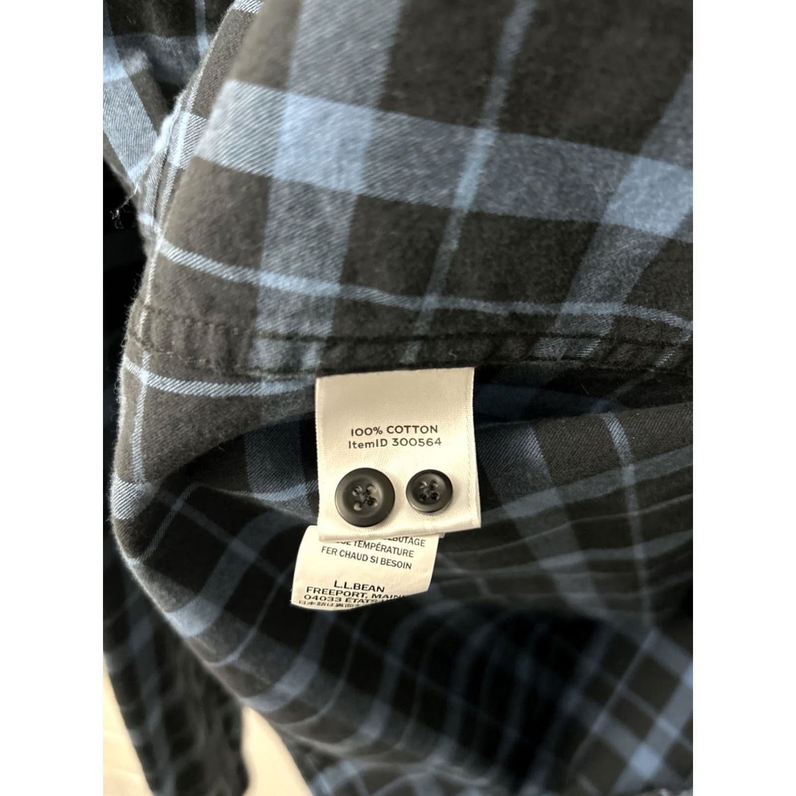 Vintage LL Bean Signature Castine Flannel Shirt Mens L Blue Black Slim Fit Plaid 300564 Size US L / EU 52-54 / 3 - 7 Thumbnail
