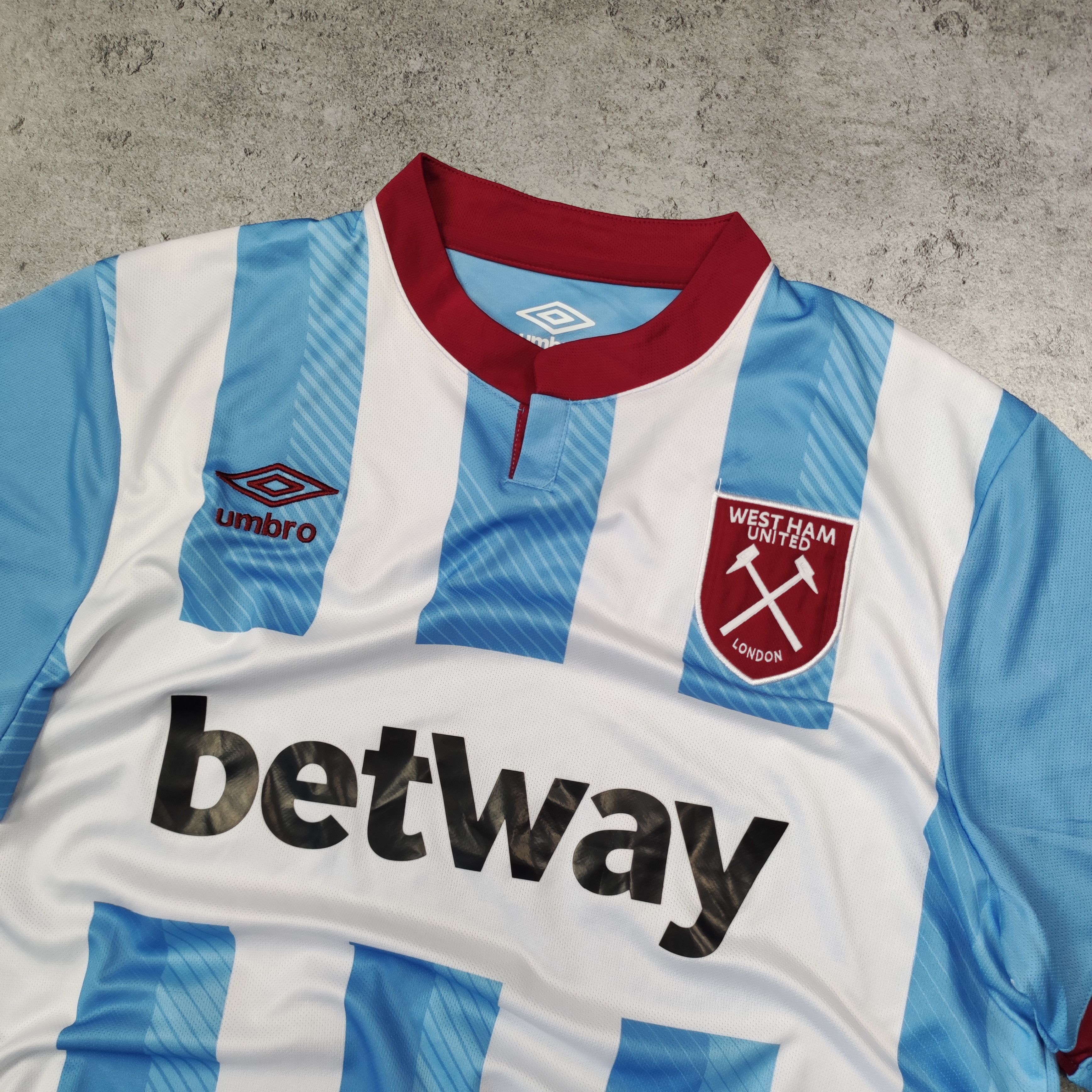Other RARE West Ham United Football Umbro Away 2021 Jersey Size US XL / EU 56 / 4 - 4 Thumbnail