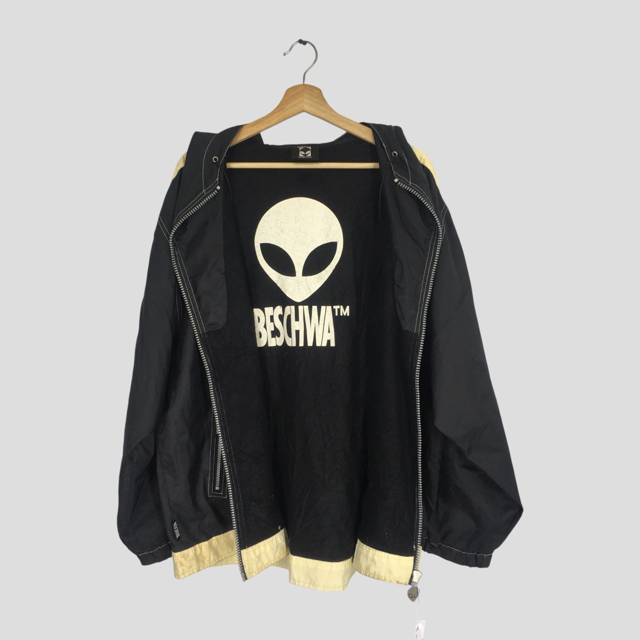 Alien Workshop Vintage 90's Beschwa Nevada USA Big Printed Alien Skateboard Size US M / EU 48-50 / 2 - 3 Thumbnail