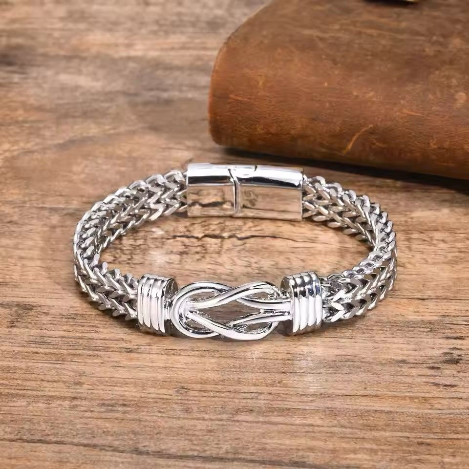 Jewelry × Vintage Infinity Knot Bracelet Size ONE SIZE - 3 Thumbnail