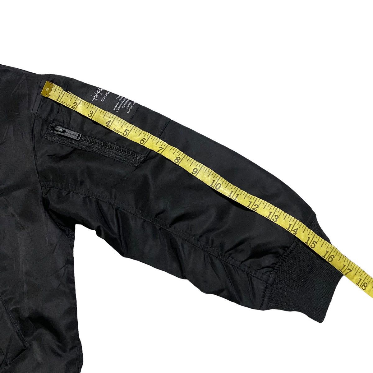 Jun Takahashi × Undercover GU Undercover Freedom Noise MA-1