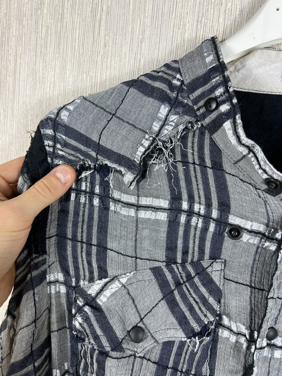 Le Grande Bleu (L.G.B.) L.G.B Le Grande Bleu rockabilly ripped plaid button up shirt Size US S / EU 44-46 / 1 - 11 Thumbnail
