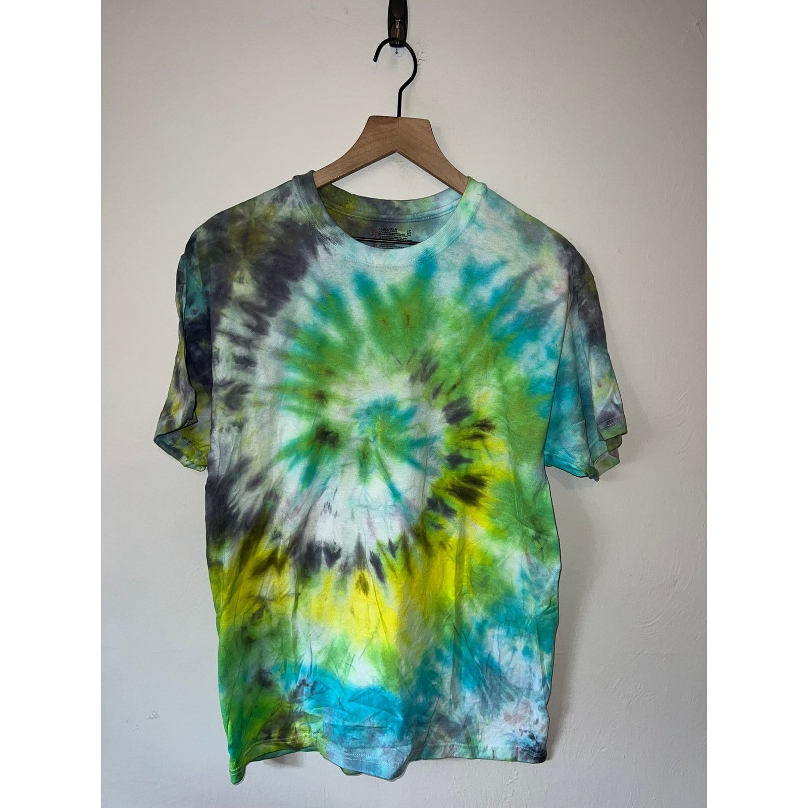 Hanes Hanes Comfort Soft Tie Dye Shirt Green Yellow Blue Tee Large Size US L / EU 52-54 / 3 - 1 Thumbnail