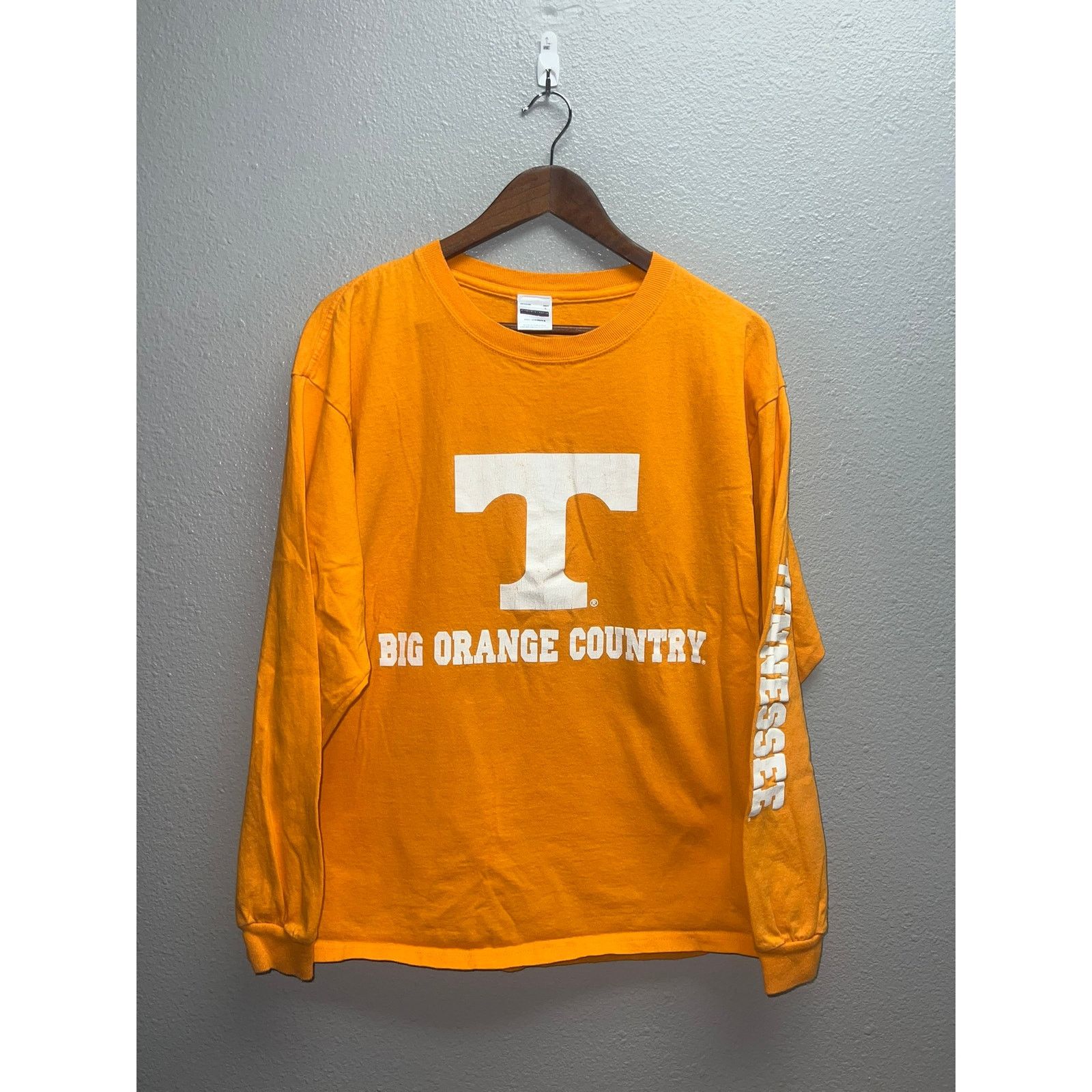 Vintage Vintage Tennessee Volunteers Long Sleeve Shirt Big Tee Large Size US L / EU 52-54 / 3 - 1 Thumbnail